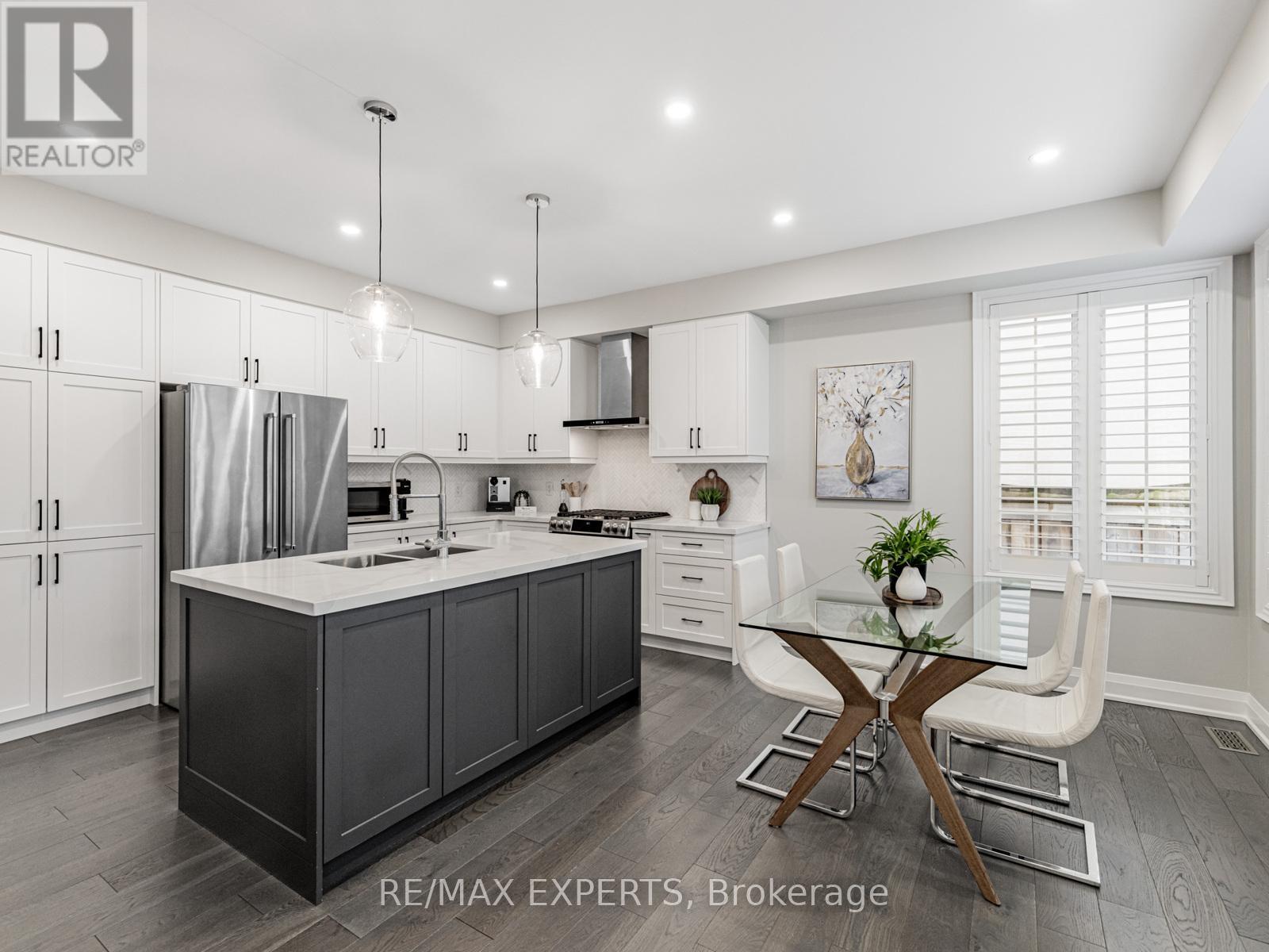 176 Sir Stevens Drive, Vaughan (Patterson), Ontario  L6A 0G6 - Photo 10 - N12183121