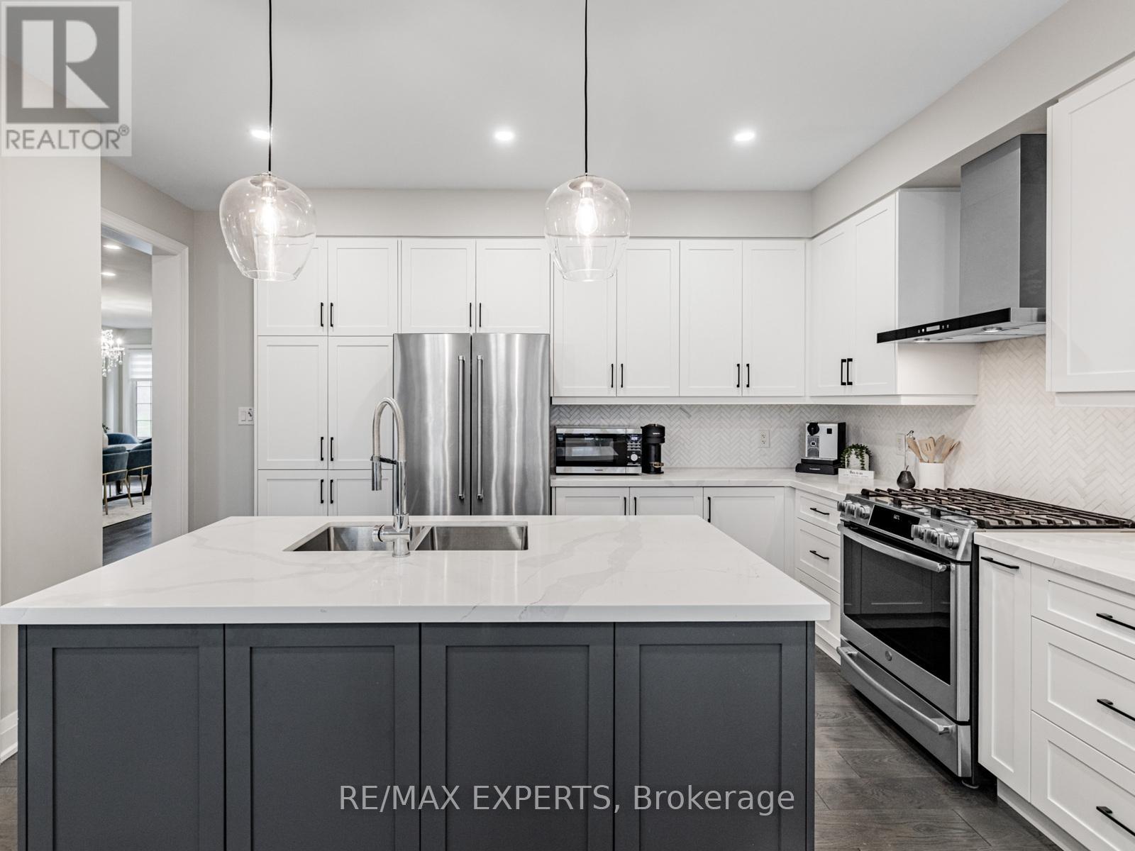 176 Sir Stevens Drive, Vaughan, Ontario  L6A 0G6 - Photo 11 - N12183121
