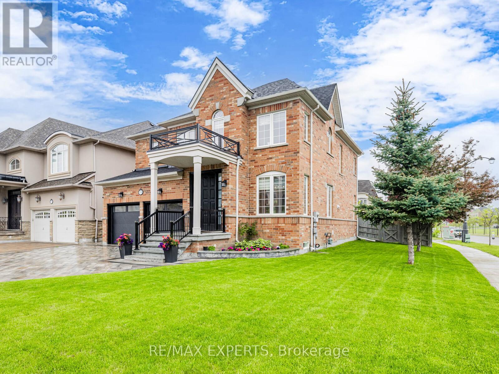 176 Sir Stevens Drive, Vaughan (Patterson), Ontario  L6A 0G6 - Photo 3 - N12183121