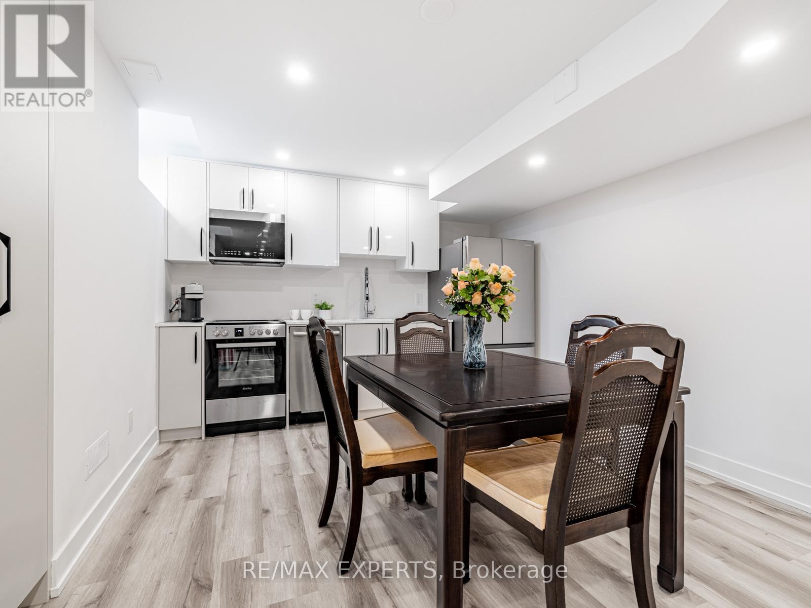 176 Sir Stevens Drive, Vaughan, Ontario  L6A 0G6 - Photo 32 - N12183121