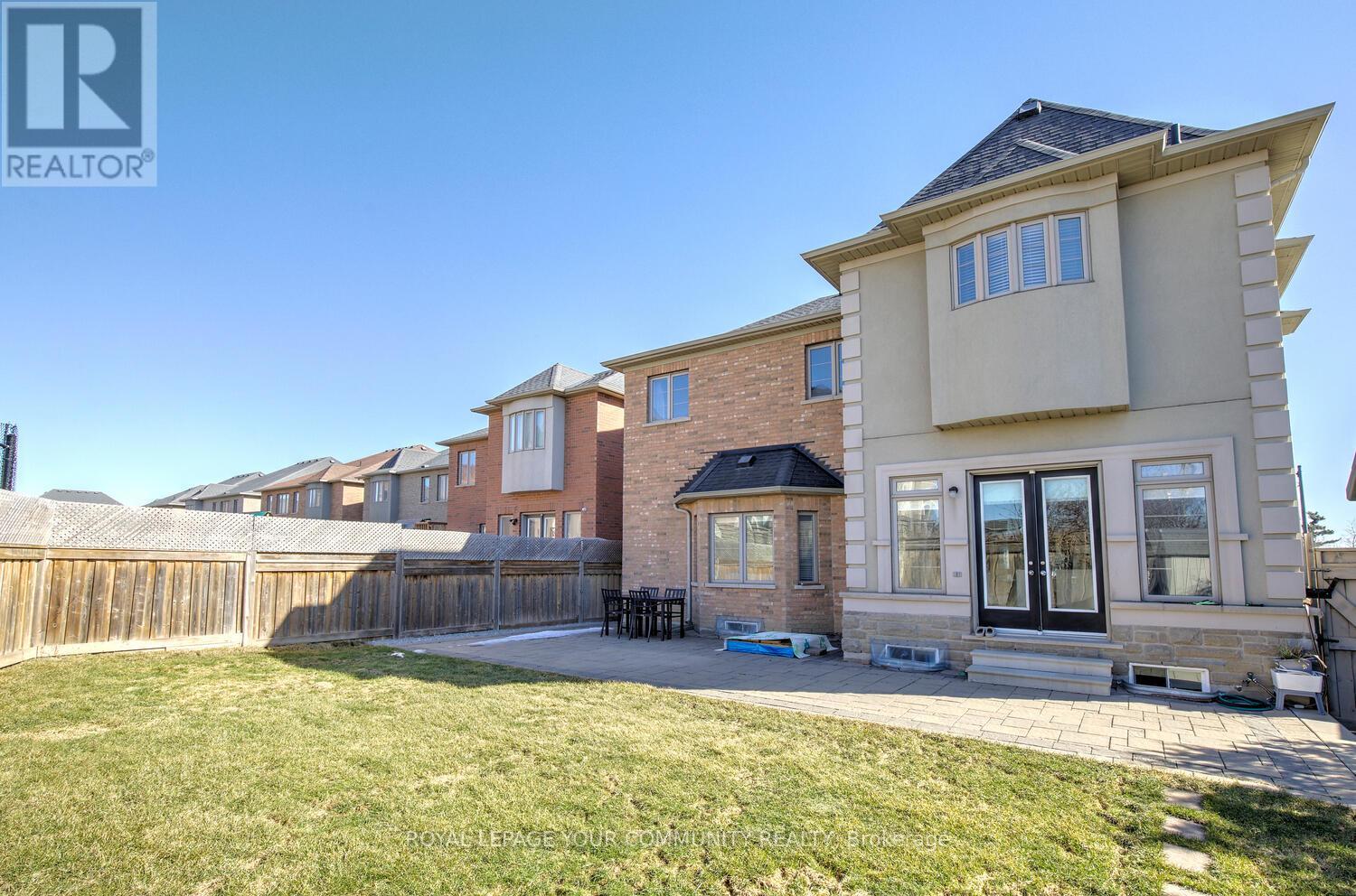 38 Alrob Court, Vaughan (Patterson), Ontario  L6A 2E6 - Photo 50 - N12183126