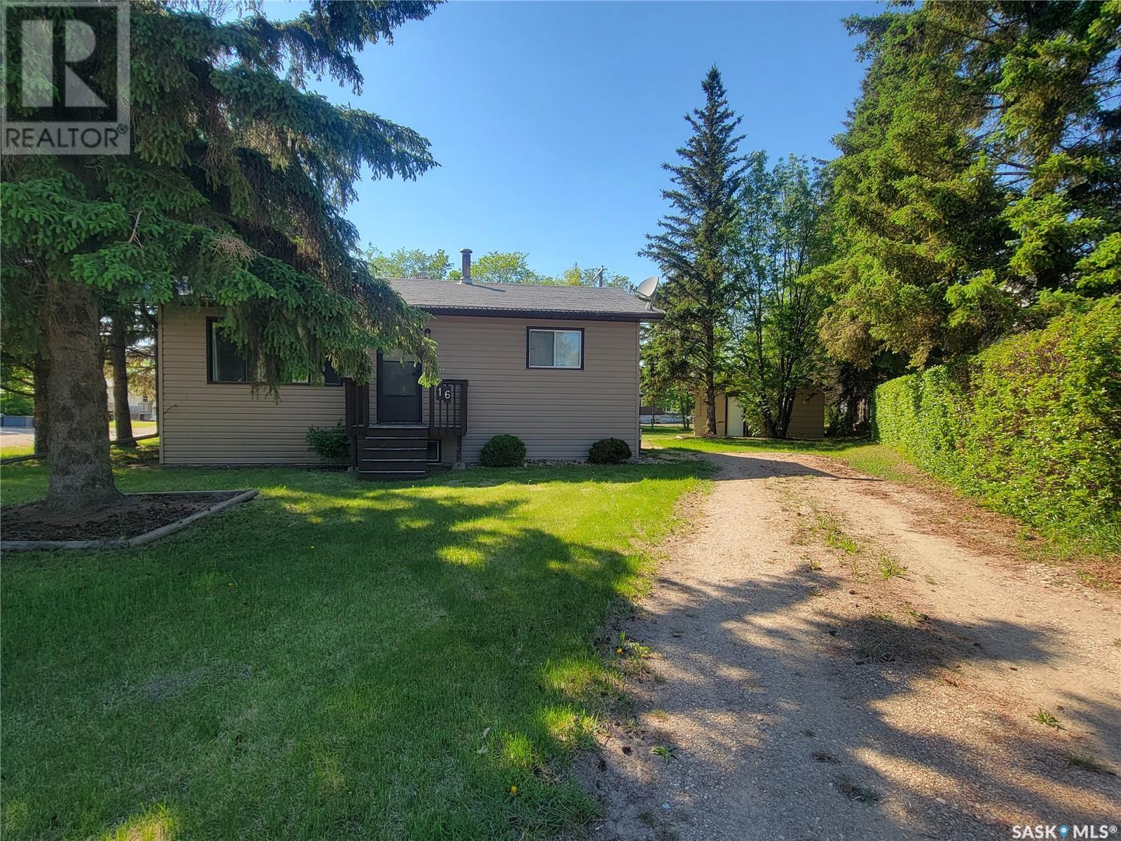 Property at 16 4th AVENUE E image 1