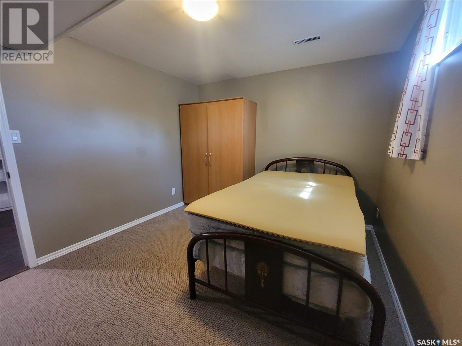 16 4th Avenue E, Neilburg, Saskatchewan  S0M 2C0 - Photo 14 - SK007629