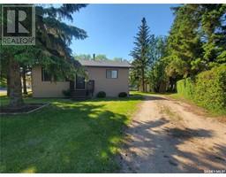 16 4th AVENUE E