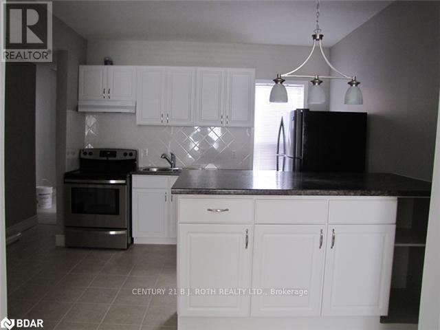 73 High Street, Barrie, Ontario  L4N 1W5 - Photo 10 - S12183098
