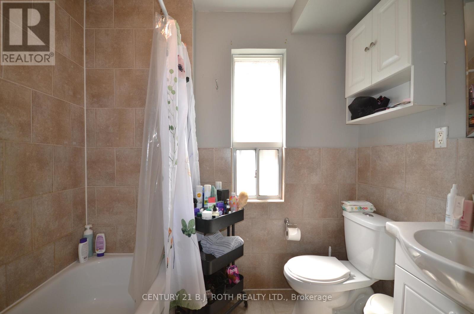 73 High Street, Barrie, Ontario  L4N 1W5 - Photo 11 - S12183098
