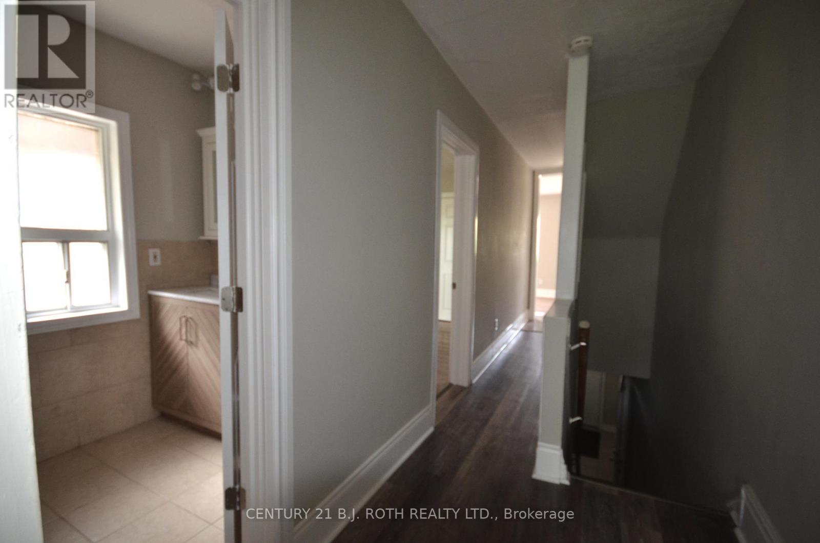 73 High Street, Barrie, Ontario  L4N 1W5 - Photo 16 - S12183098