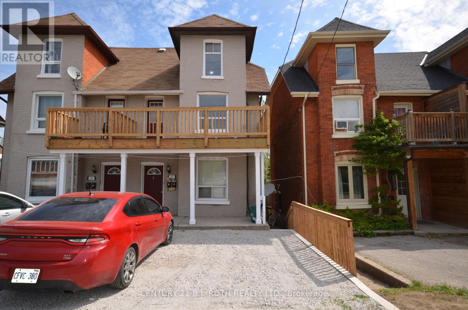 73 High Street, Barrie, Ontario  L4N 1W5 - Photo 3 - S12183098