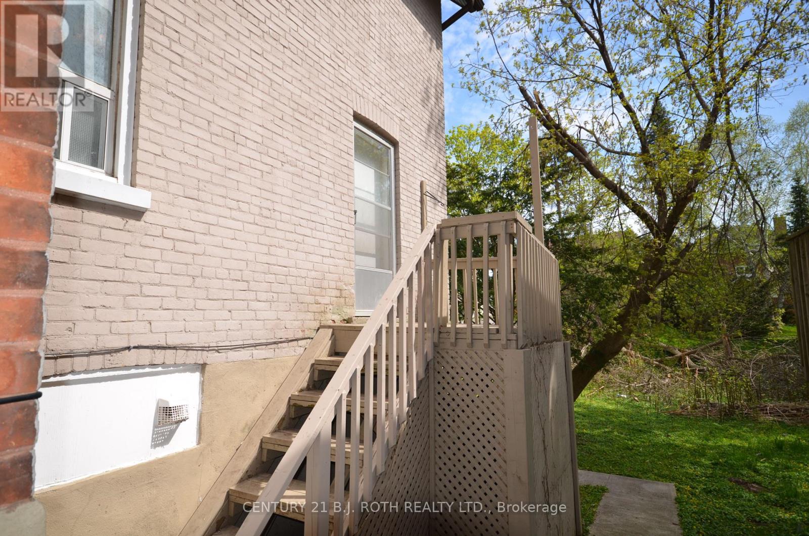 73 High Street, Barrie, Ontario  L4N 1W5 - Photo 4 - S12183098