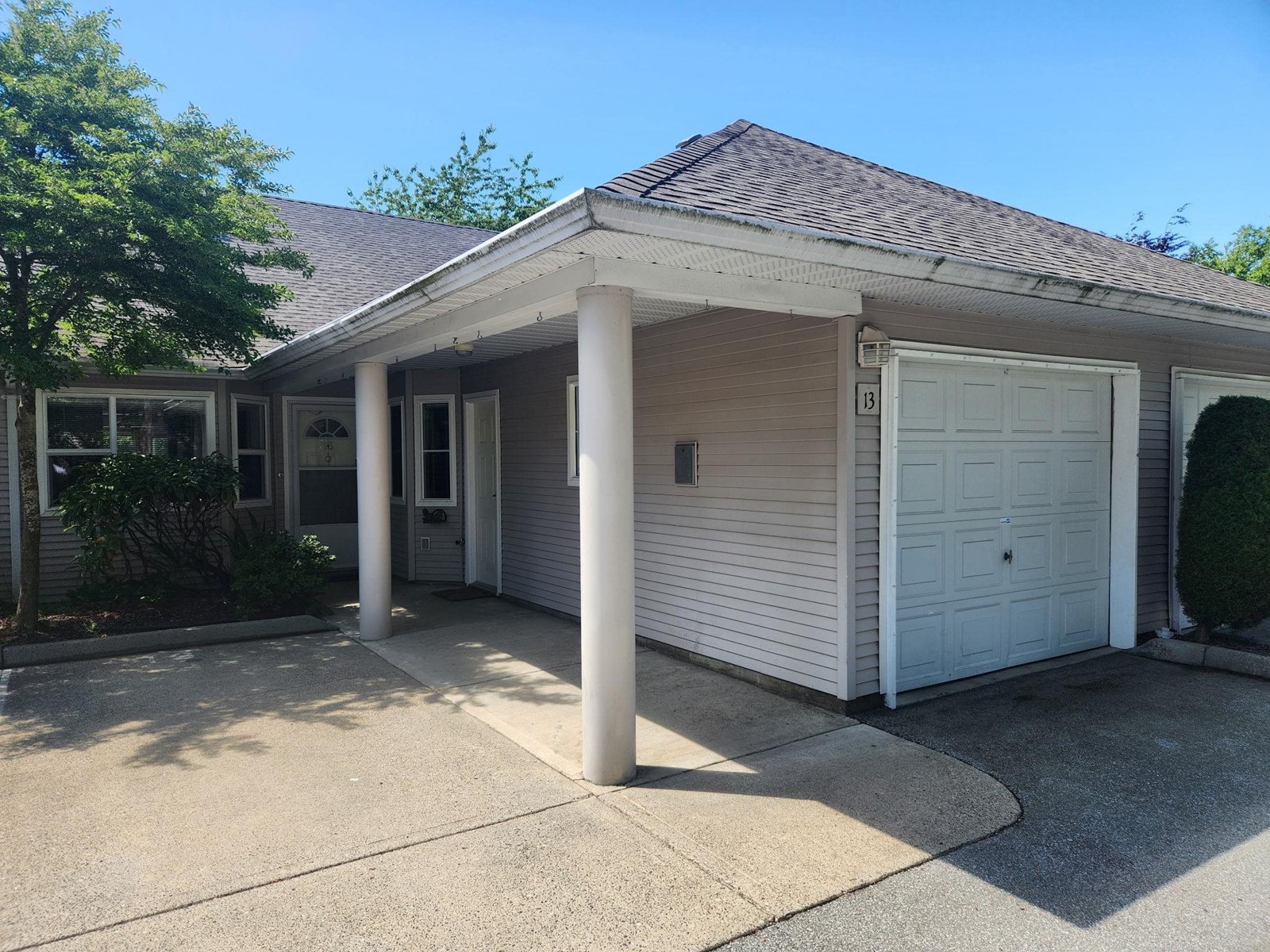 13 7127 124 STREET, surrey, British Columbia