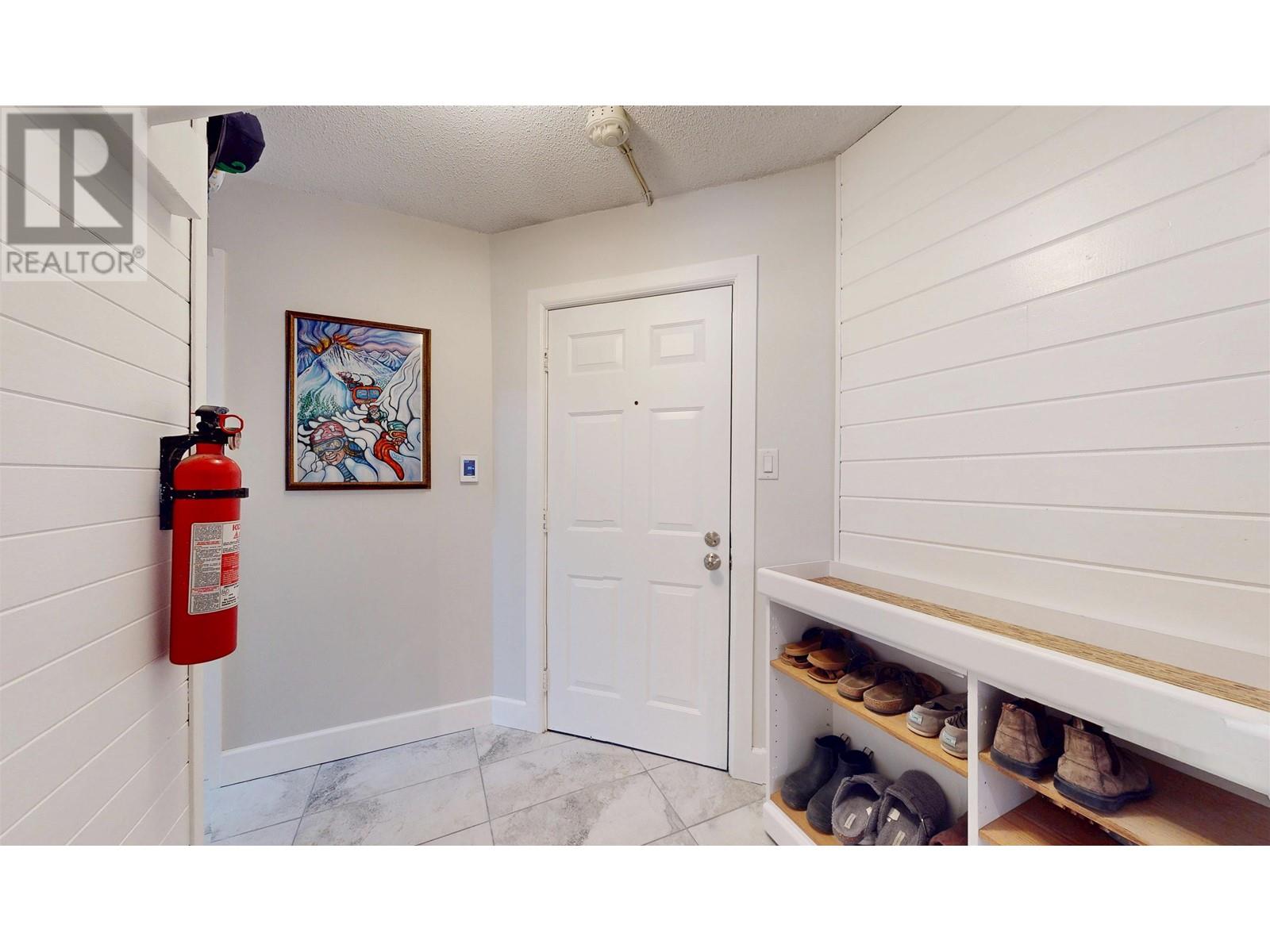 Property at 6 2201 EVA LAKE ROAD image 3