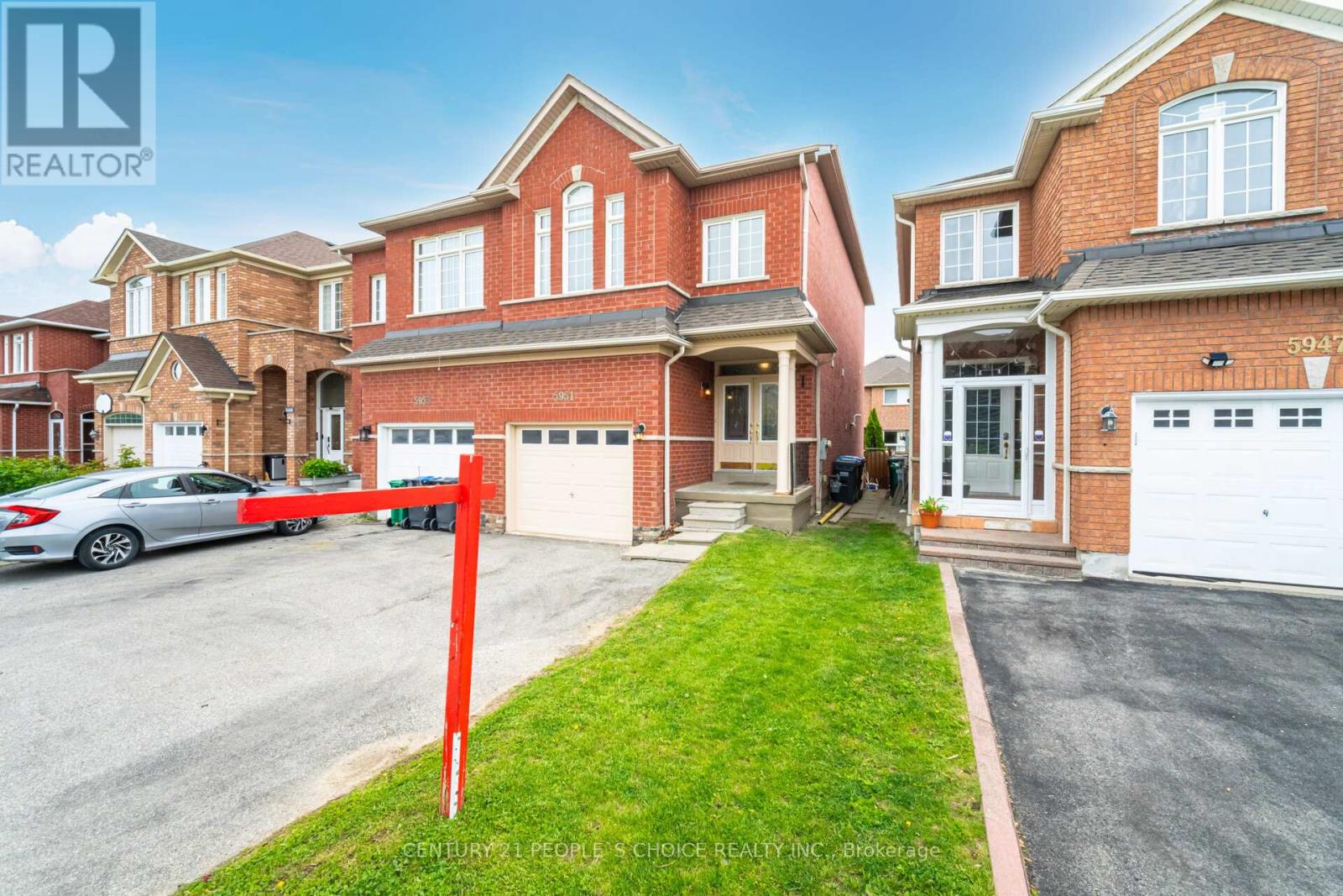 5951 Stonebriar Crescent, Mississauga (East Credit), Ontario  L5V 2T8 - Photo 3 - W12183093
