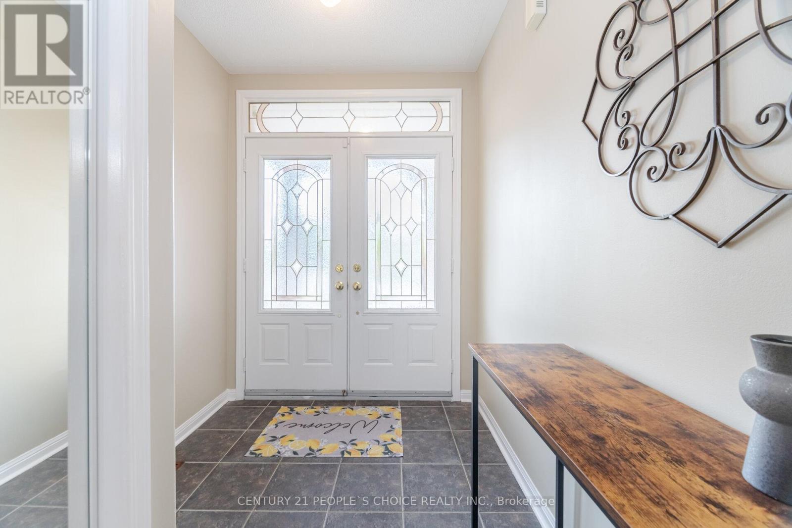 5951 Stonebriar Crescent, Mississauga, Ontario  L5V 2T8 - Photo 8 - W12183093