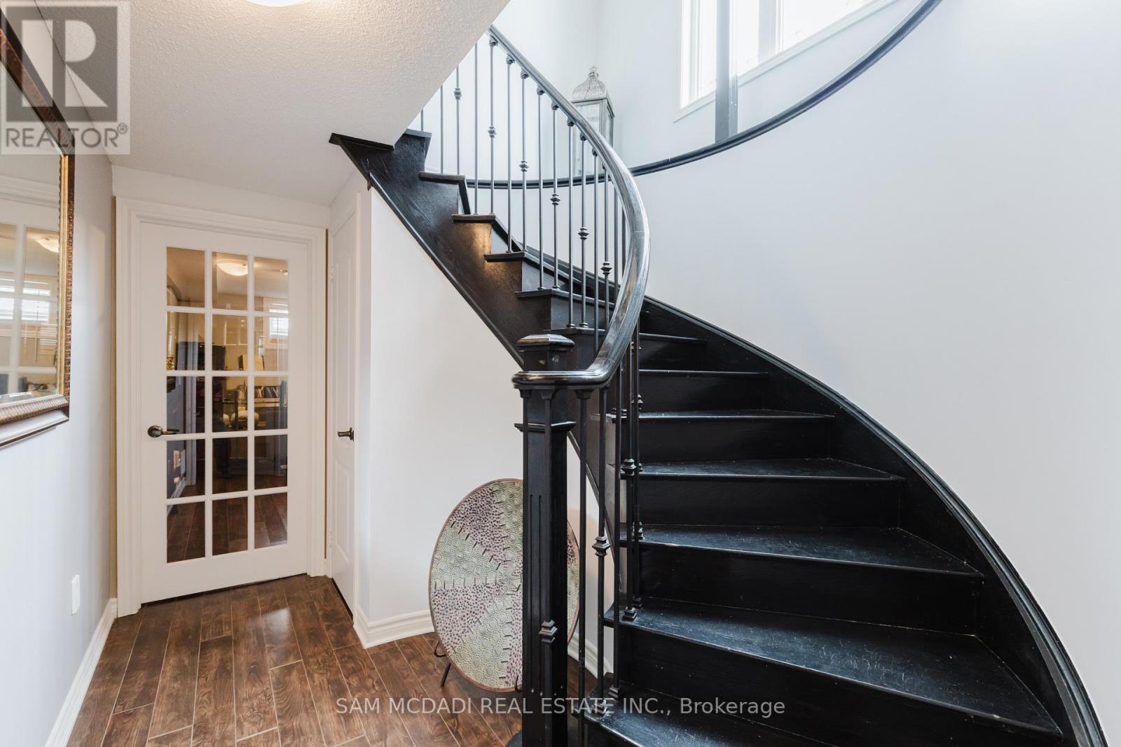 700 Serafini Crescent, Milton, Ontario  L9T 7P4 - Photo 35 - W12072202