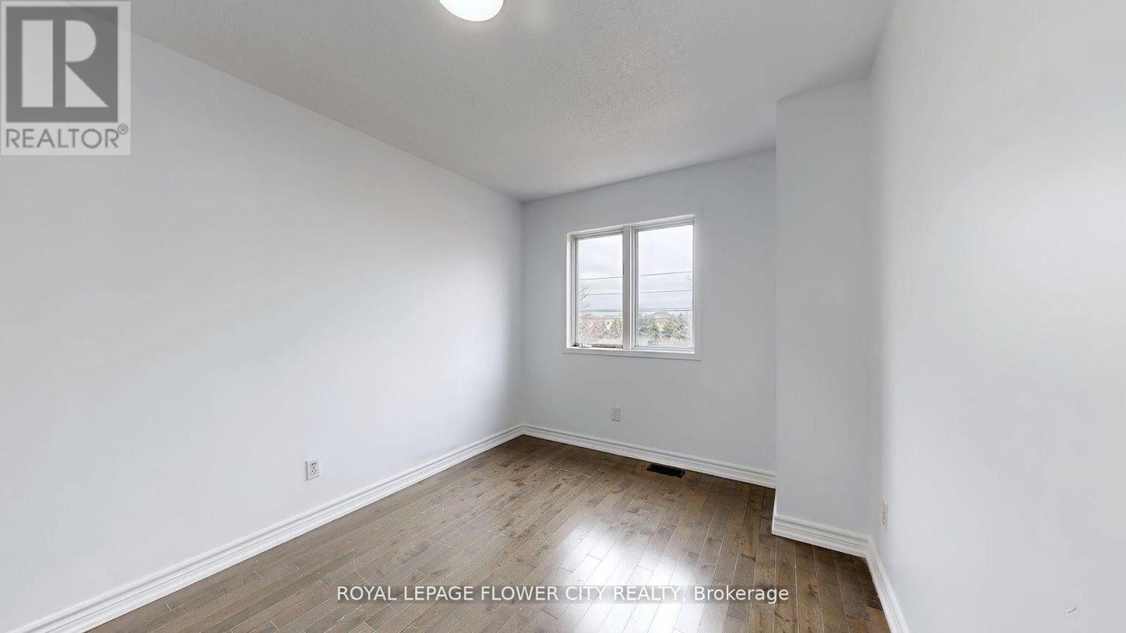 101 Chipmunk Crescent, Brampton, Ontario  L6R 1B4 - Photo 24 - W12145171