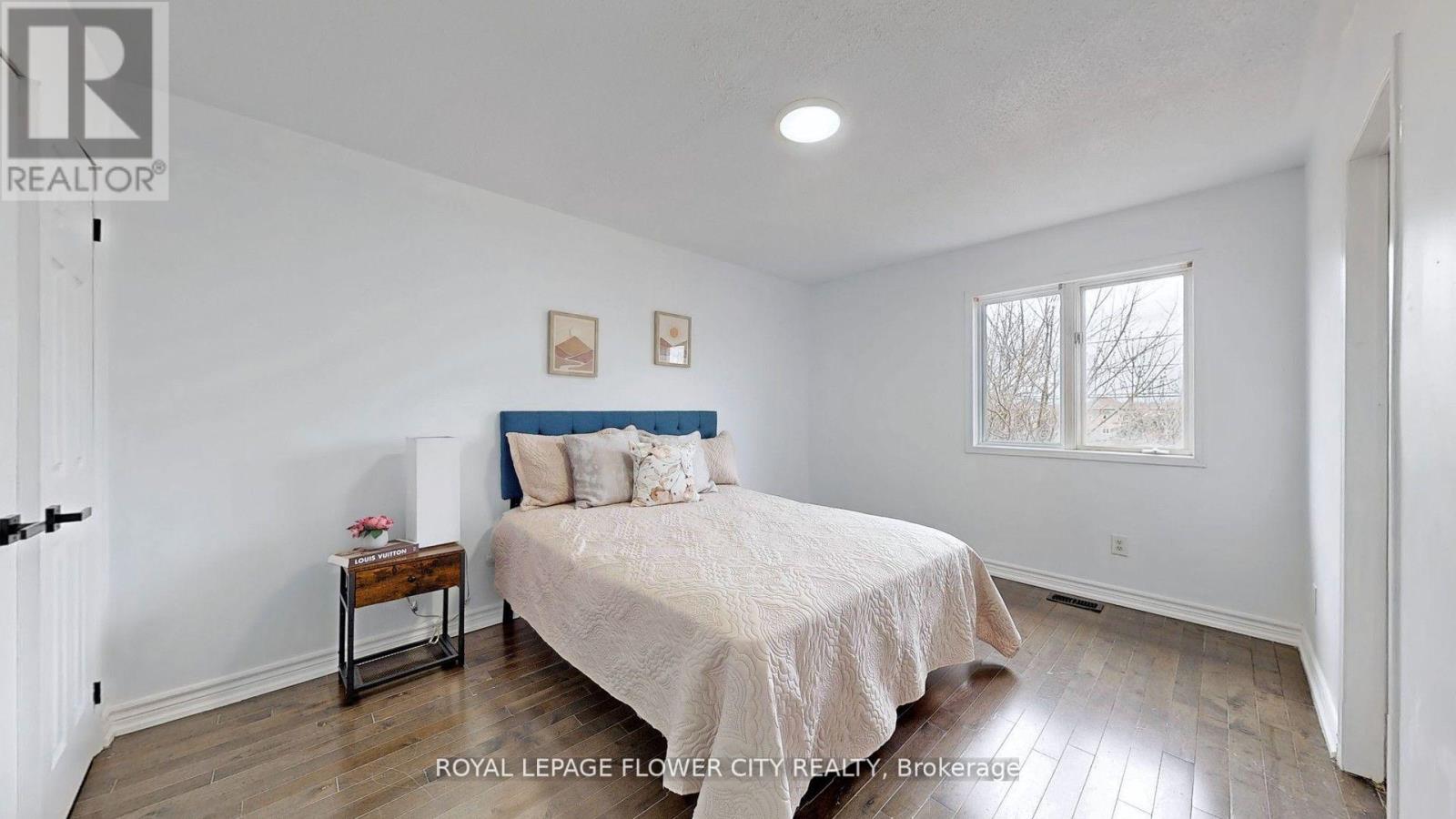 101 Chipmunk Crescent, Brampton, Ontario  L6R 1B4 - Photo 16 - W12145171