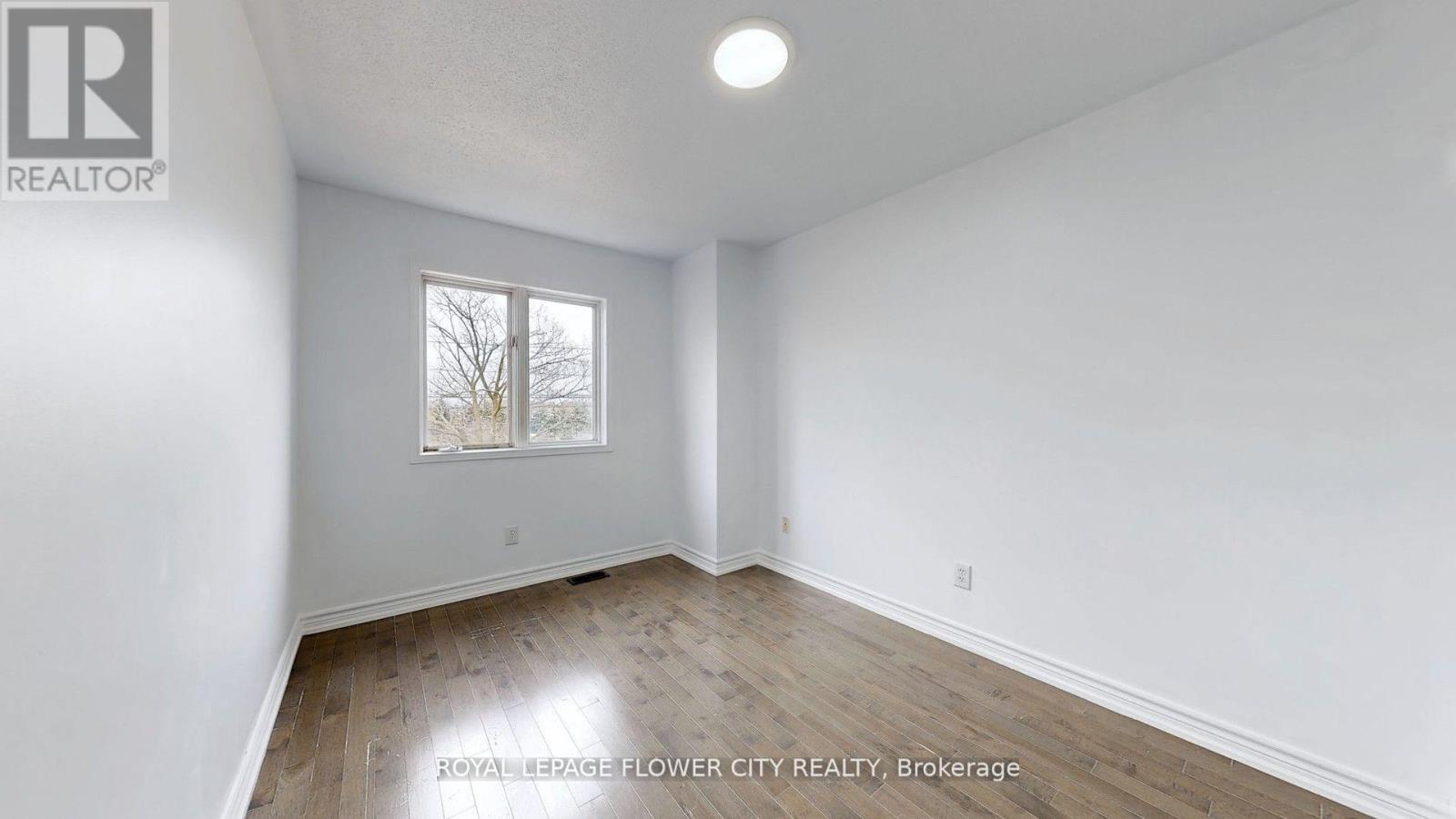 101 Chipmunk Crescent, Brampton, Ontario  L6R 1B4 - Photo 23 - W12145171