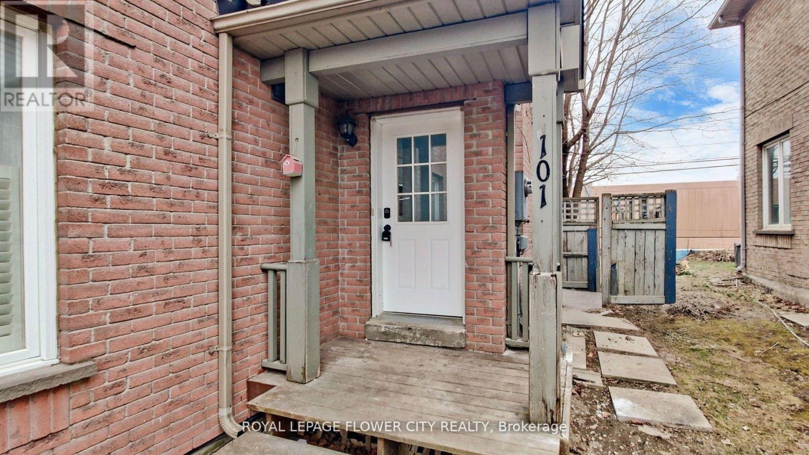 101 Chipmunk Crescent, Brampton, Ontario  L6R 1B4 - Photo 36 - W12145171