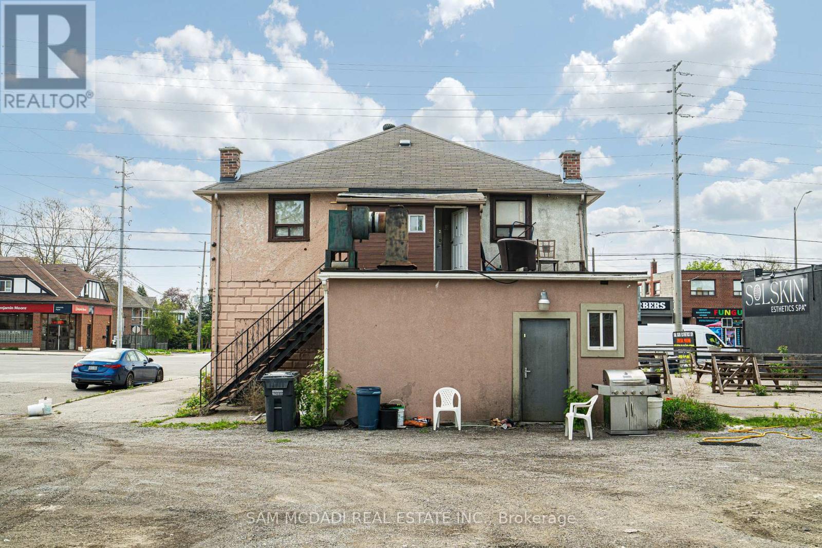 733-735 Lakeshore Road E, Mississauga, Ontario  L5G 1J7 - Photo 7 - W12179672