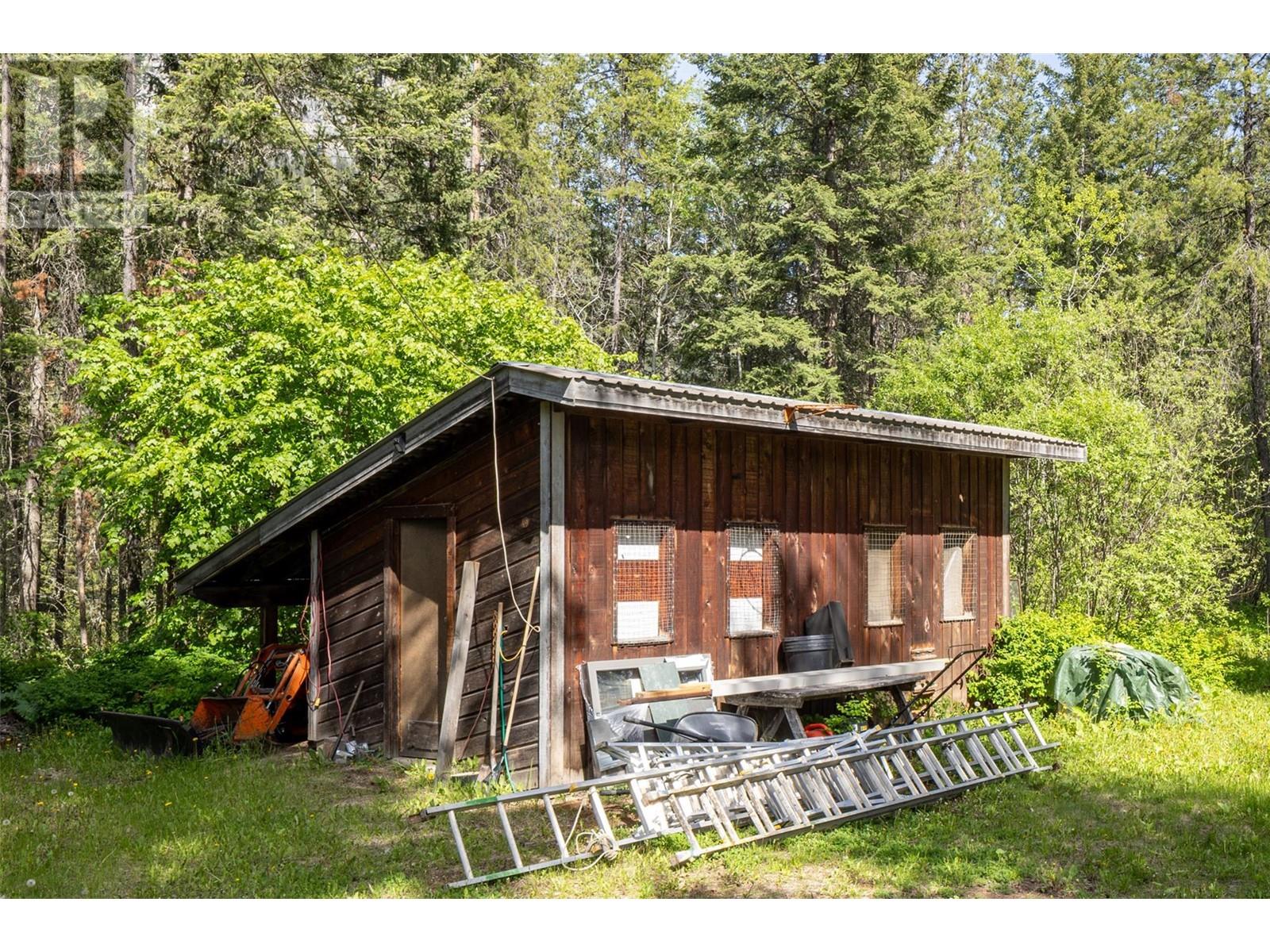 1615 Campbell Road, Golden, BC V0A1H7