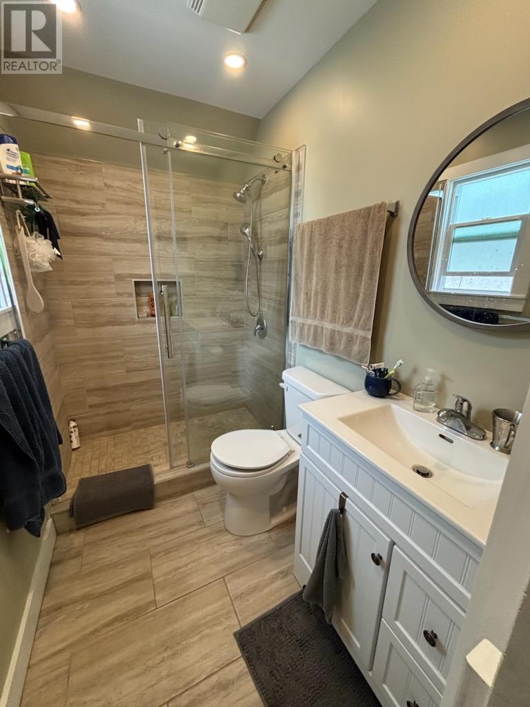 7749 17th Street, Grand Forks, British Columbia  V0H 1H2 - Photo 10 - 10349834