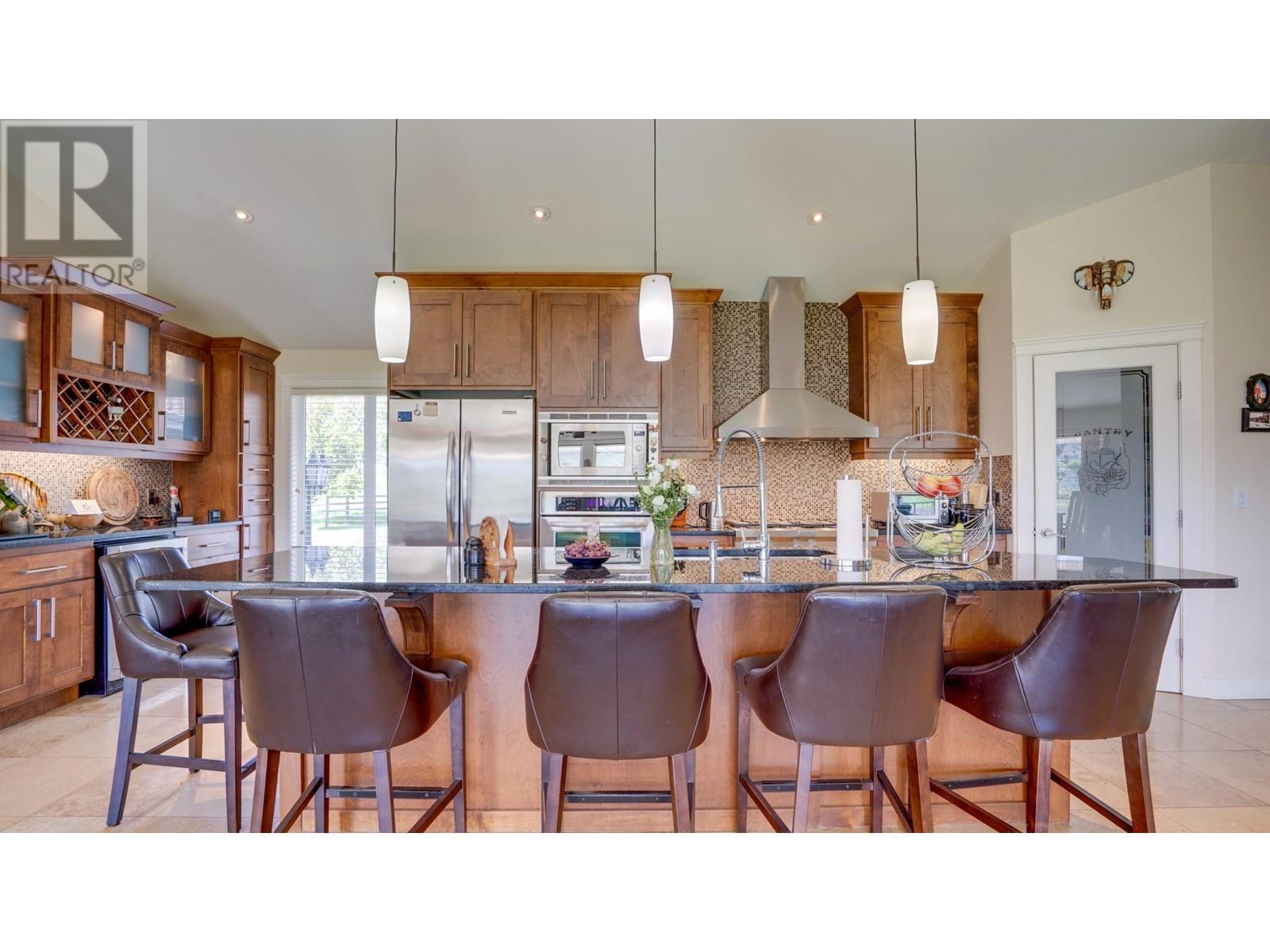620 Mountview Road, Vernon, British Columbia  V1B 3A7 - Photo 11 - 10349790
