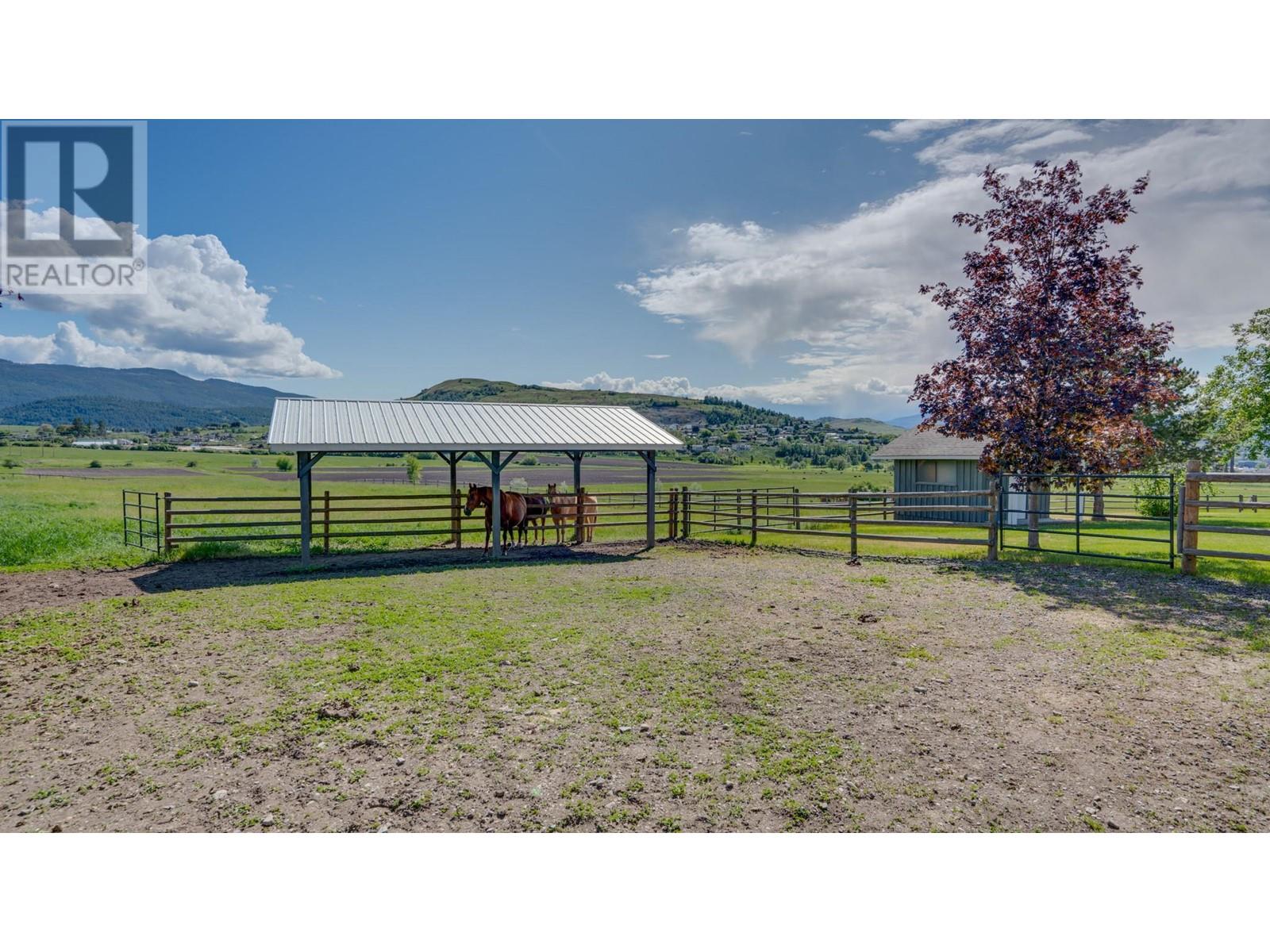 620 Mountview Road, Vernon, British Columbia  V1B 3A7 - Photo 4 - 10349790