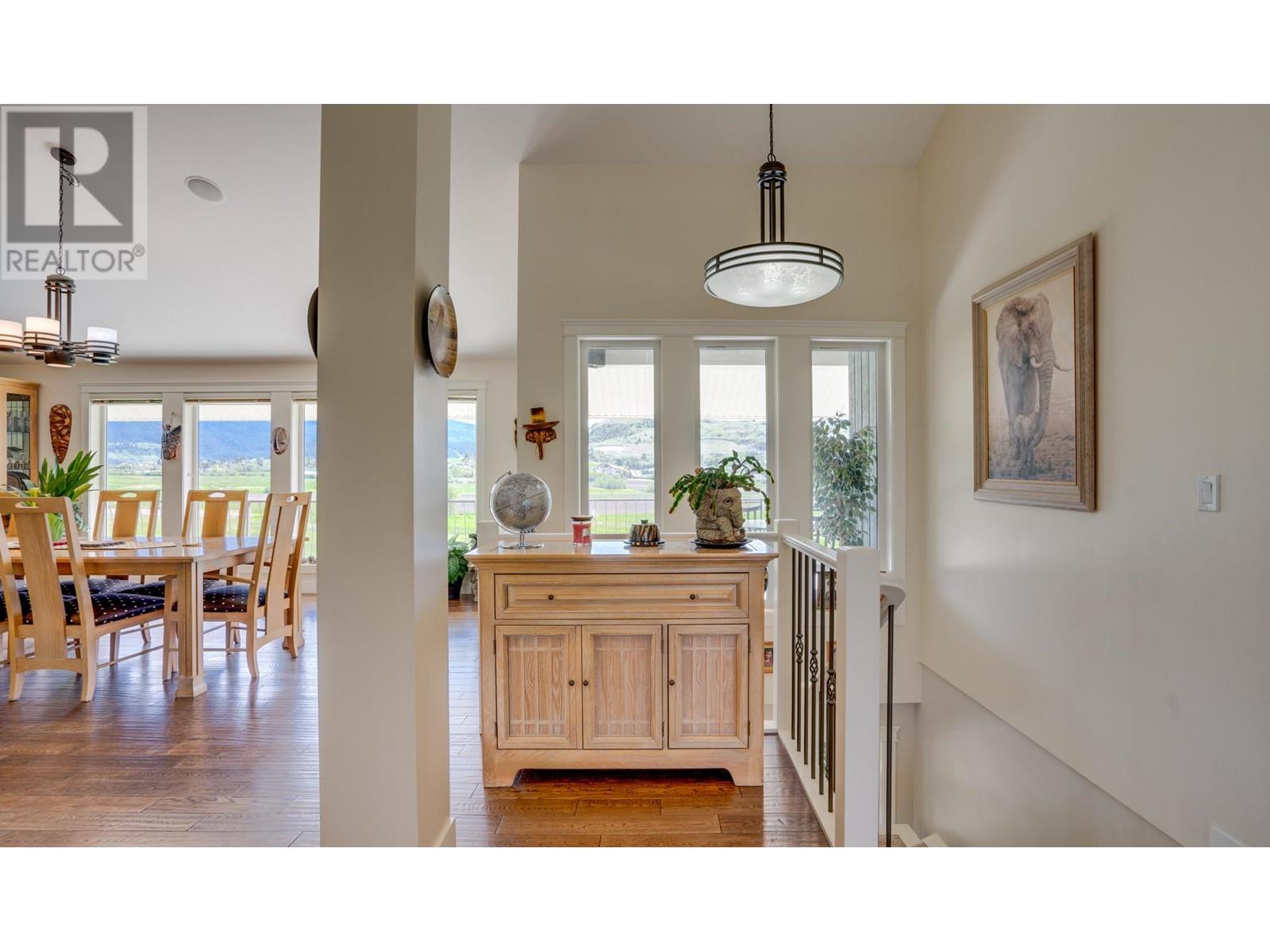 620 Mountview Road, Vernon, British Columbia  V1B 3A7 - Photo 8 - 10349790