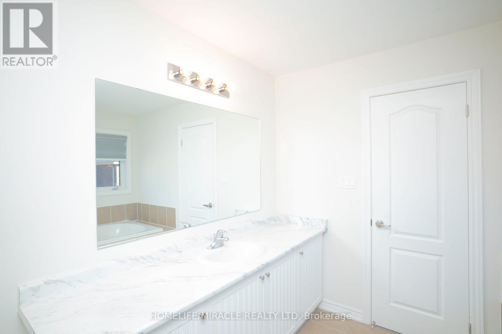31 Huntsworth Avenue, Thorold (Thorold Downtown), Ontario  L2V 0N3 - Photo 23 - X12183088