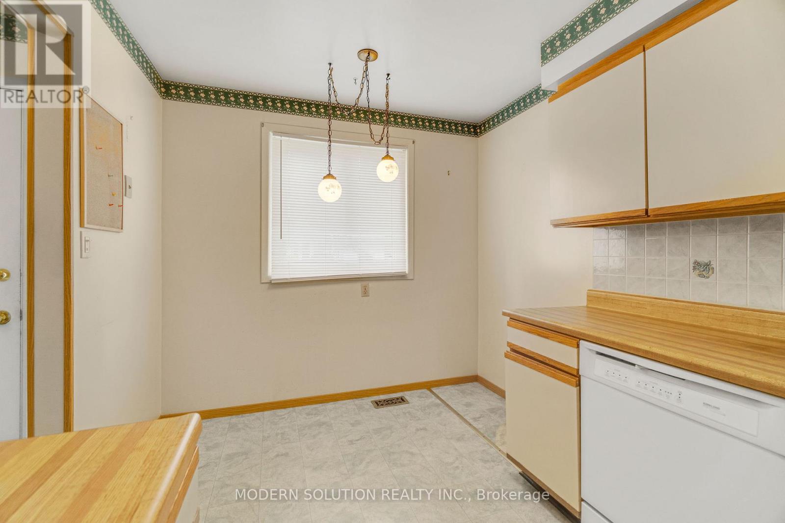 107 - 77 Linwell Road, St. Catharines (Lakeport), Ontario  L2N 6R1 - Photo 10 - X12183114