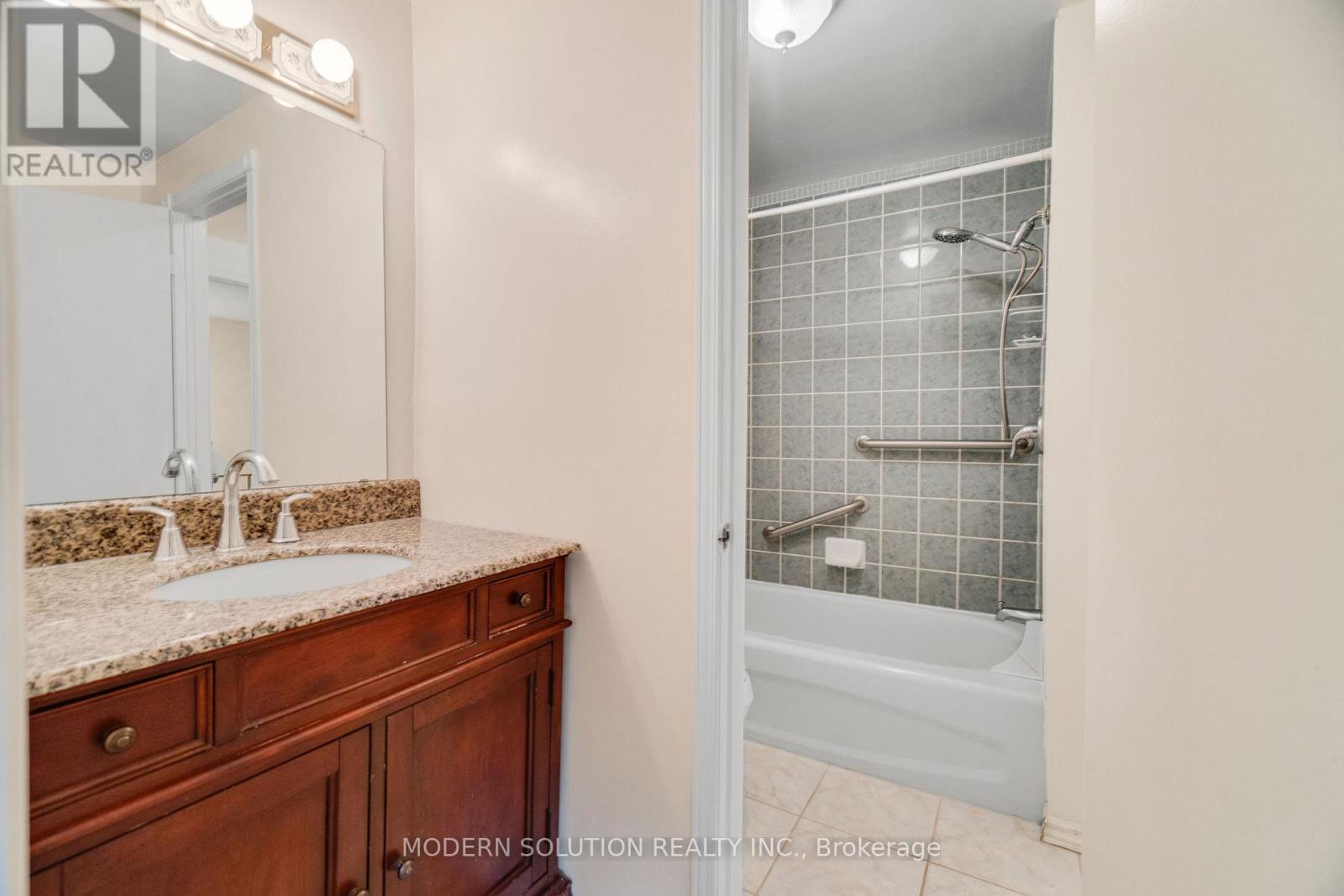107 - 77 Linwell Road, St. Catharines (Lakeport), Ontario  L2N 6R1 - Photo 22 - X12183114