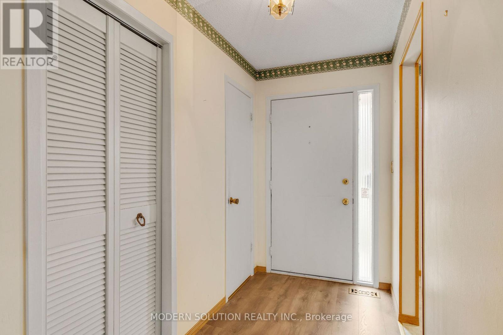 107 - 77 Linwell Road, St. Catharines (Lakeport), Ontario  L2N 6R1 - Photo 3 - X12183114