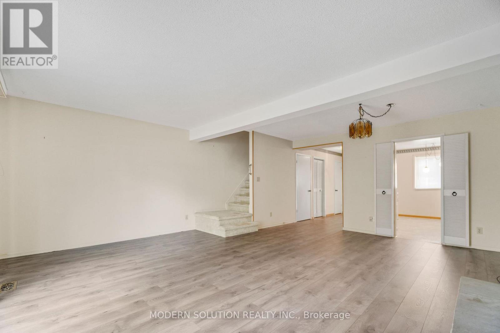 107 - 77 Linwell Road, St. Catharines (Lakeport), Ontario  L2N 6R1 - Photo 6 - X12183114
