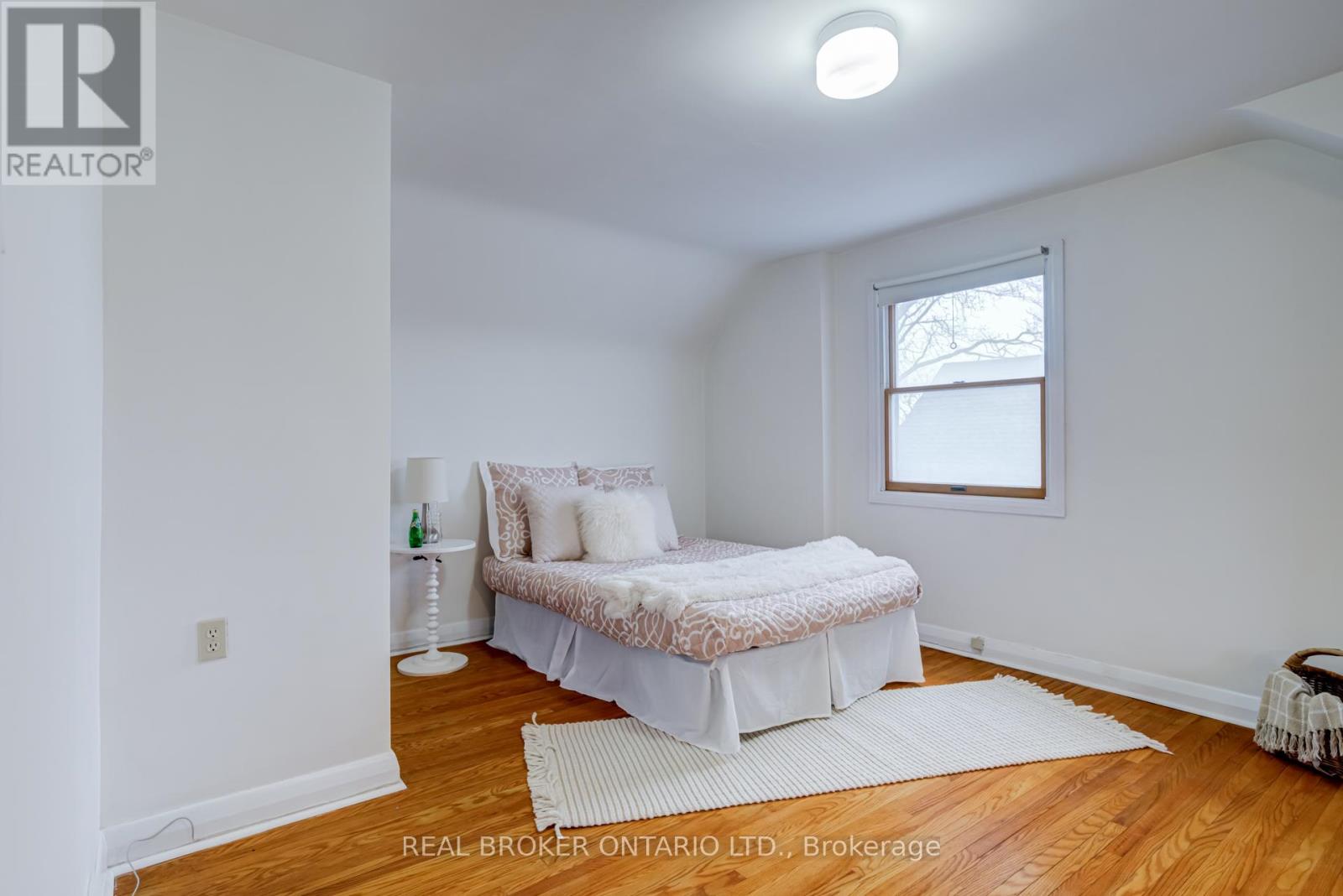 21 Gailmont Drive, Hamilton (Corman), Ontario  L8K 4B2 - Photo 17 - X12183132