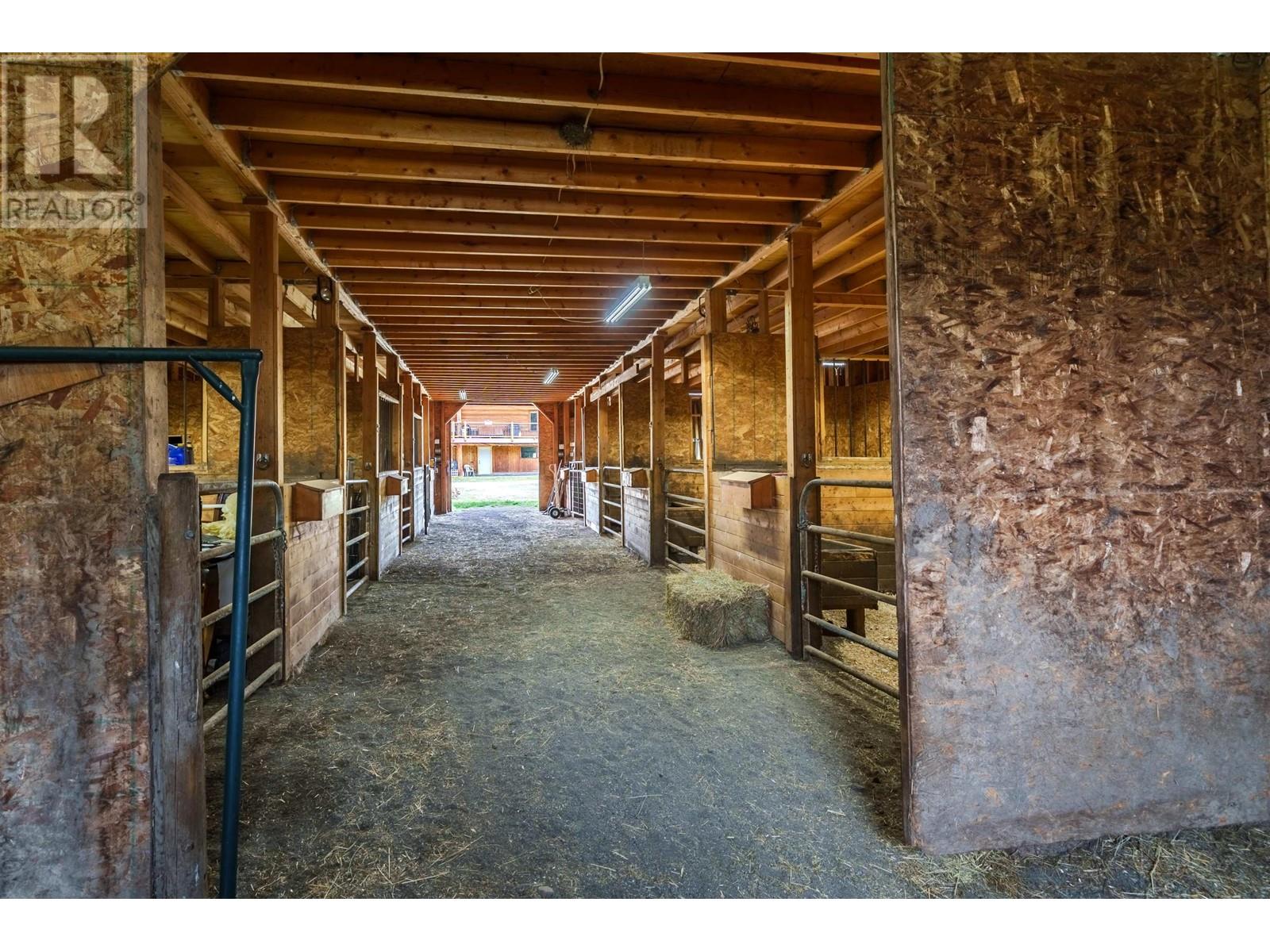 7181 Sheridan Lake W Road, Lone Butte, British Columbia  V0K 1X1 - Photo 14 - R3001906