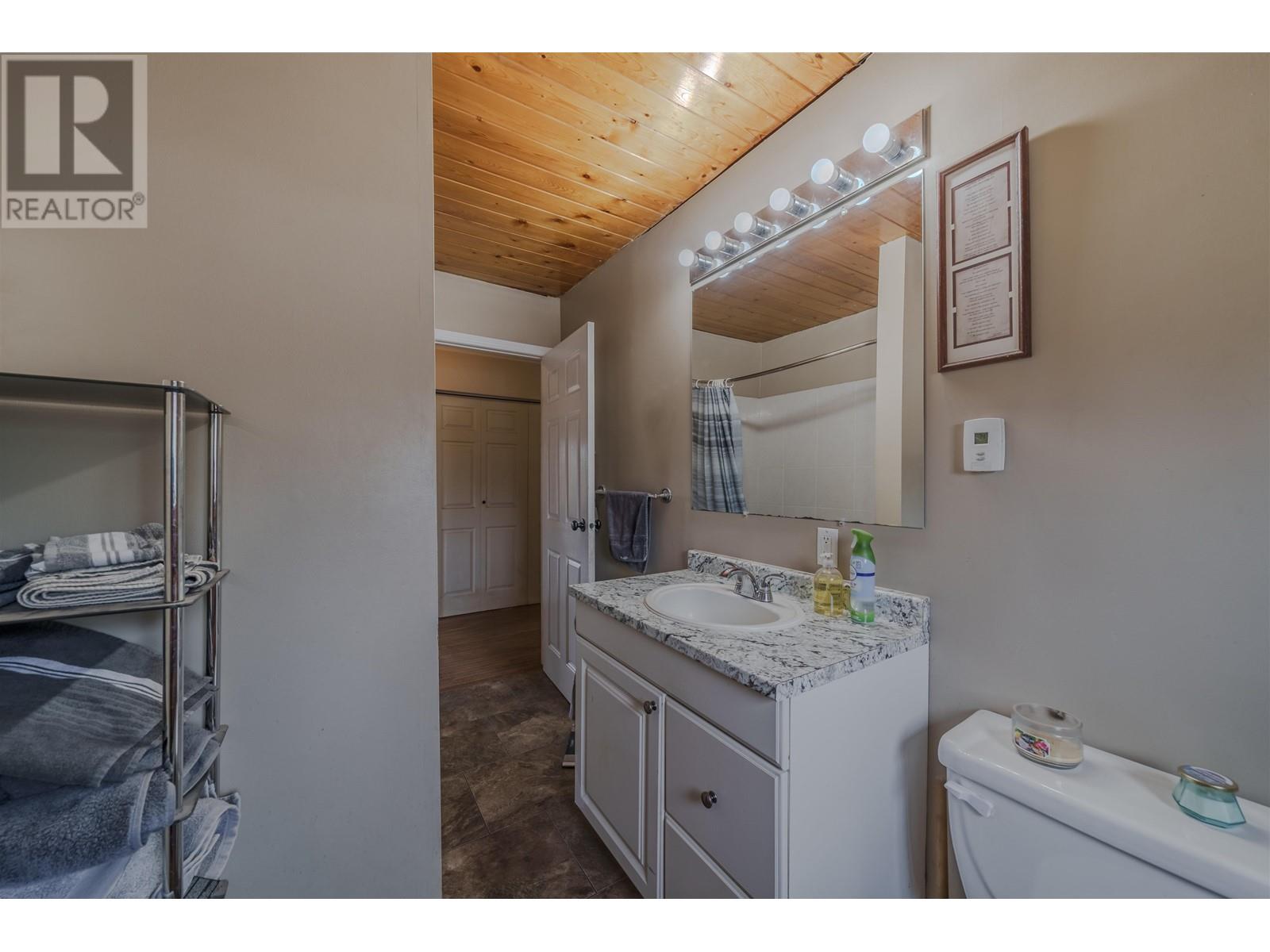 7181 Sheridan Lake W Road, Lone Butte, British Columbia  V0K 1X1 - Photo 28 - R3001906