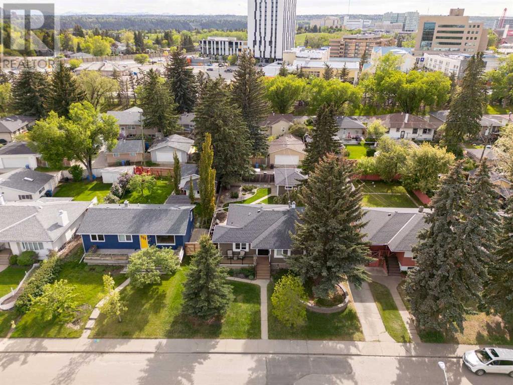 2227 Halifax Crescent Nw, Calgary, Alberta  T2M 4E1 - Photo 41 - A2222409