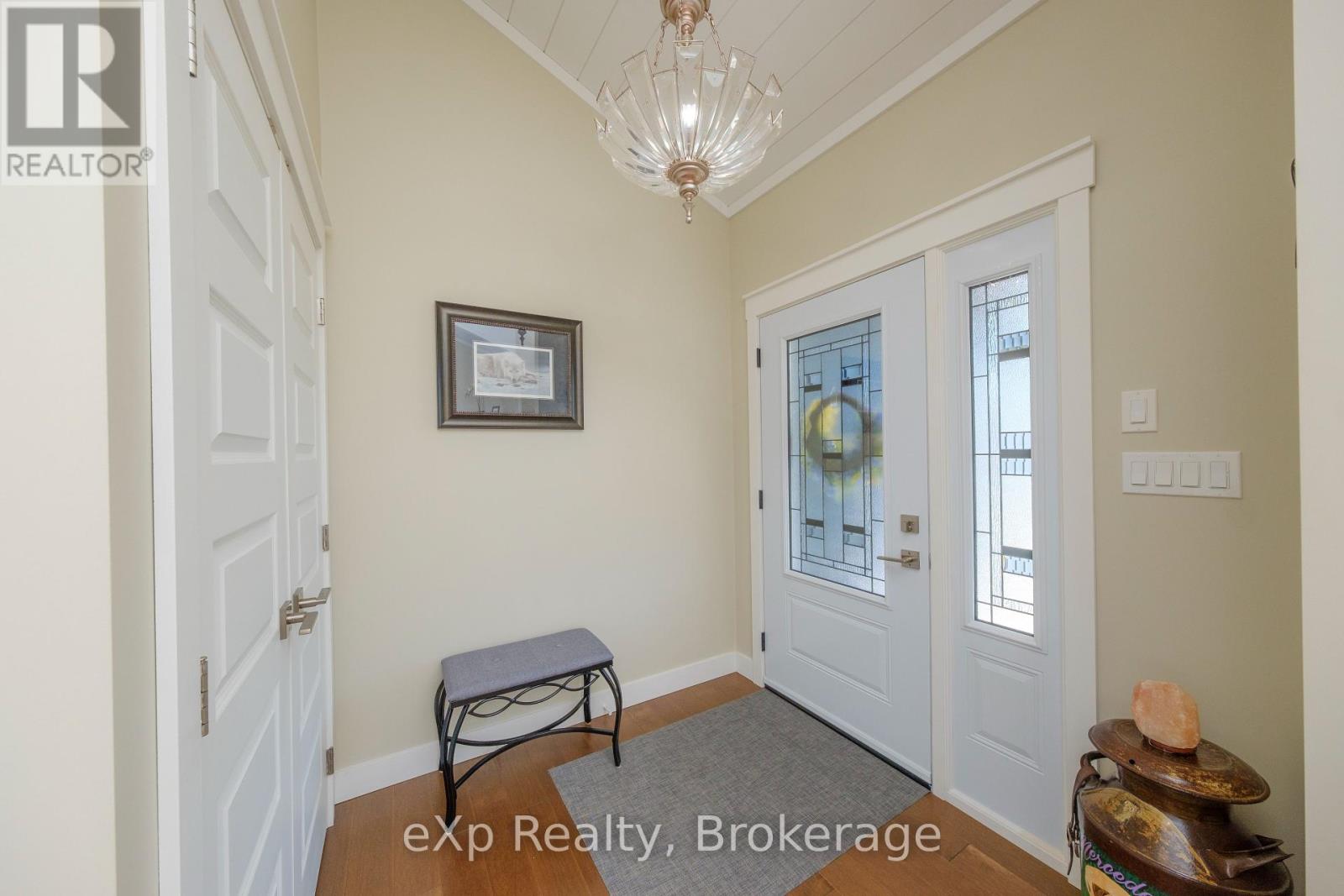 94 Birch Street, South Bruce Peninsula, Ontario  N0H 2G0 - Photo 5 - X12110263