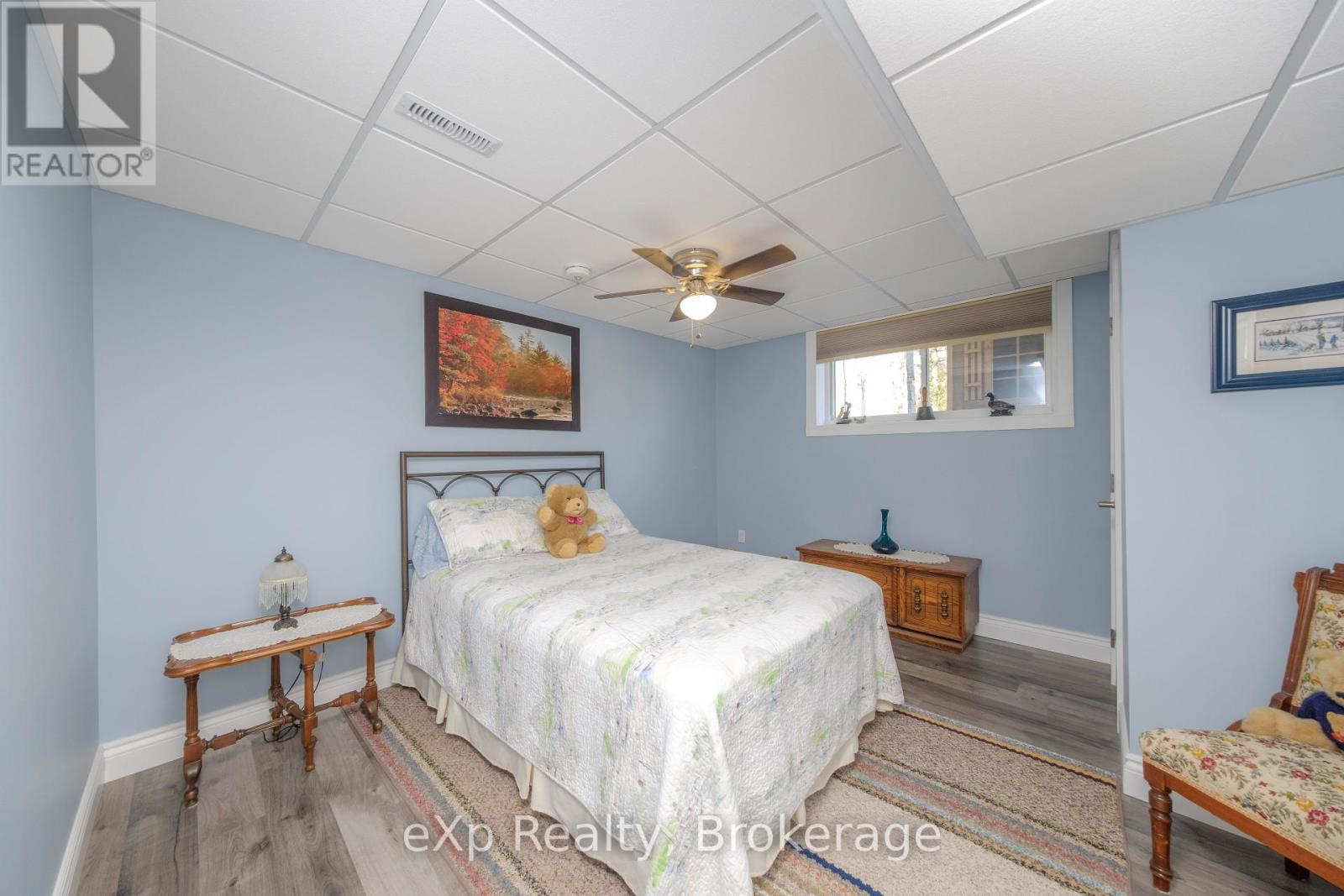 94 Birch Street, South Bruce Peninsula, Ontario  N0H 2G0 - Photo 32 - X12110263