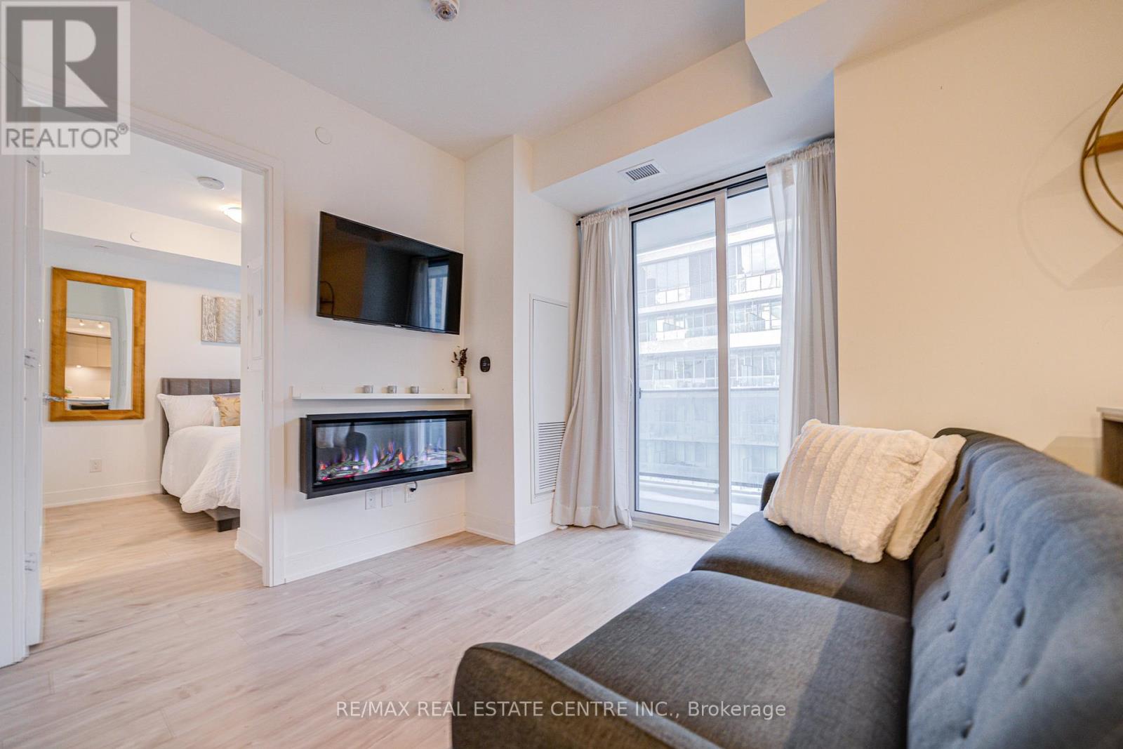 703 - 70 Annie Craig Drive, Toronto, Ontario  M8V 0G2 - Photo 11 - W12111709