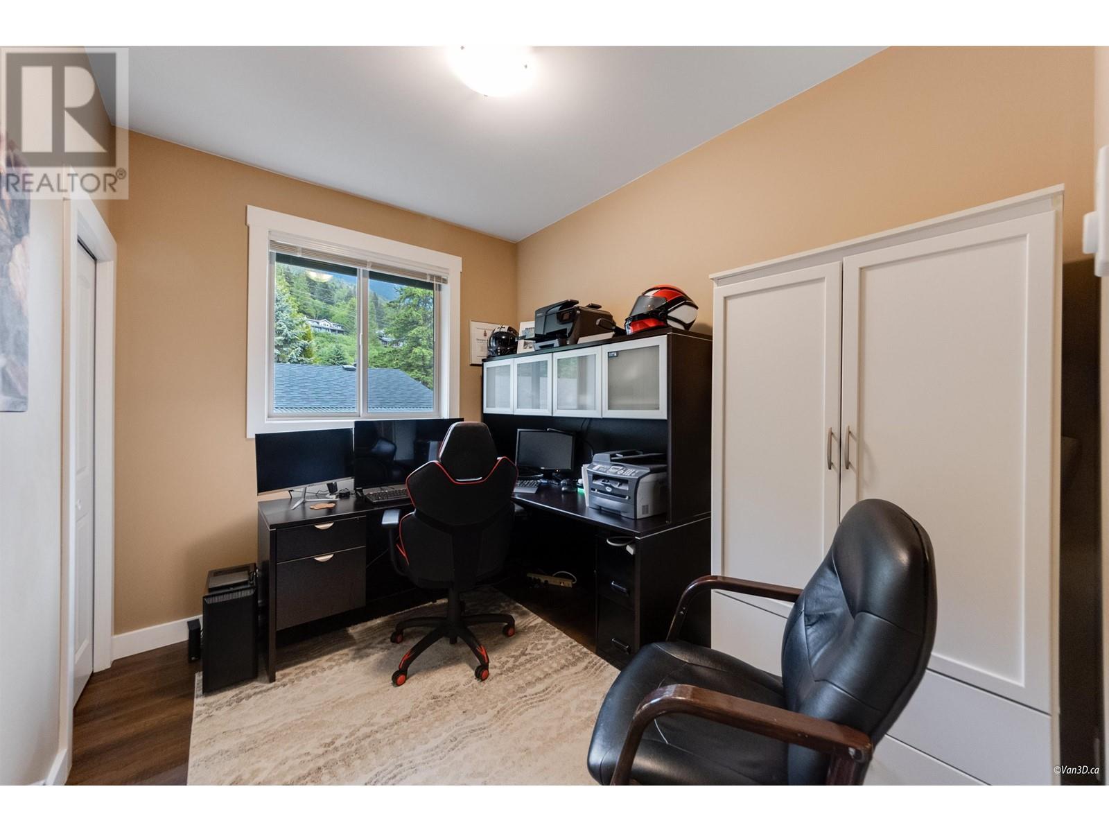 746 Upper Crescent, Squamish, British Columbia  V8E 0V7 - Photo 27 - R3009069
