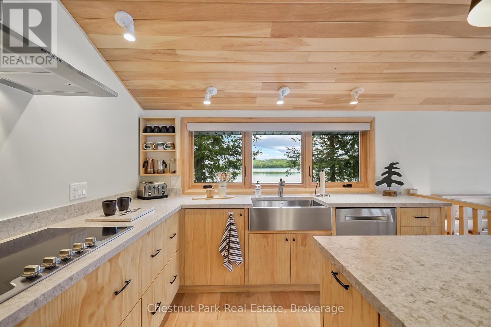 2438 Kushog Lake Road, Algonquin Highlands, Ontario  K0M 1J1 - Photo 14 - X12183148