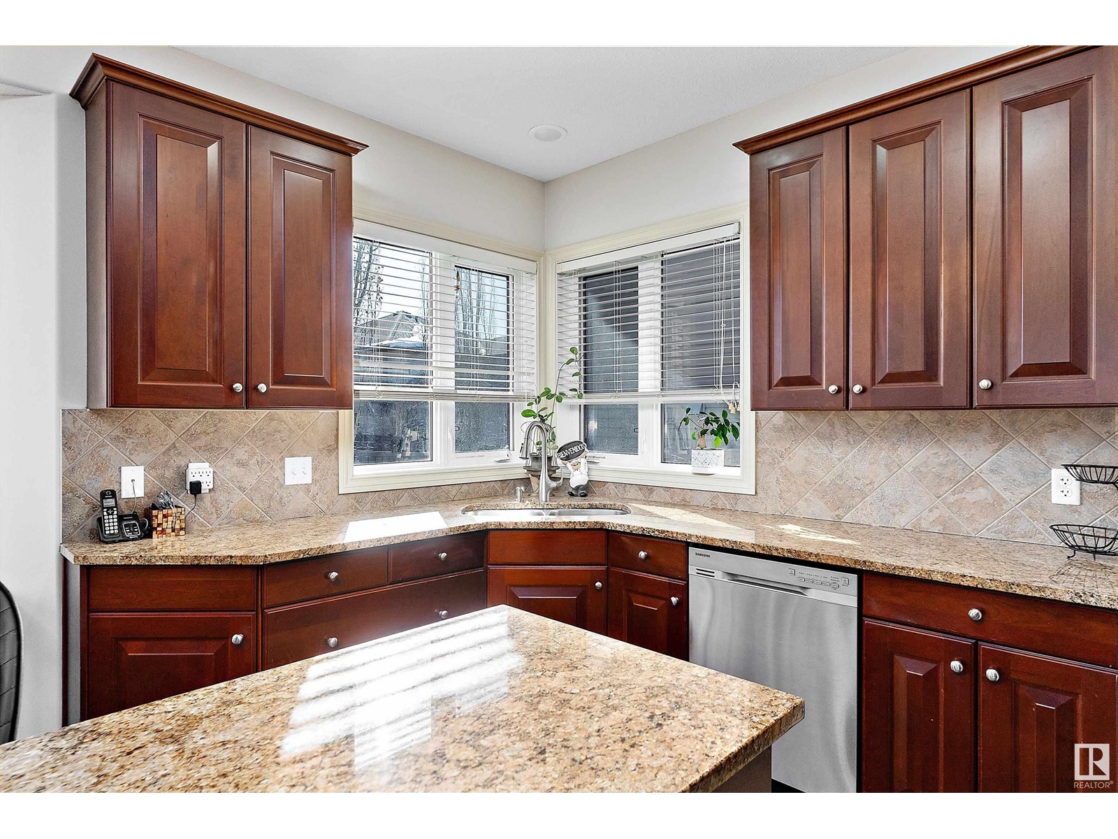 Property at 3411 MACNEIL LINK LI NW image 5
