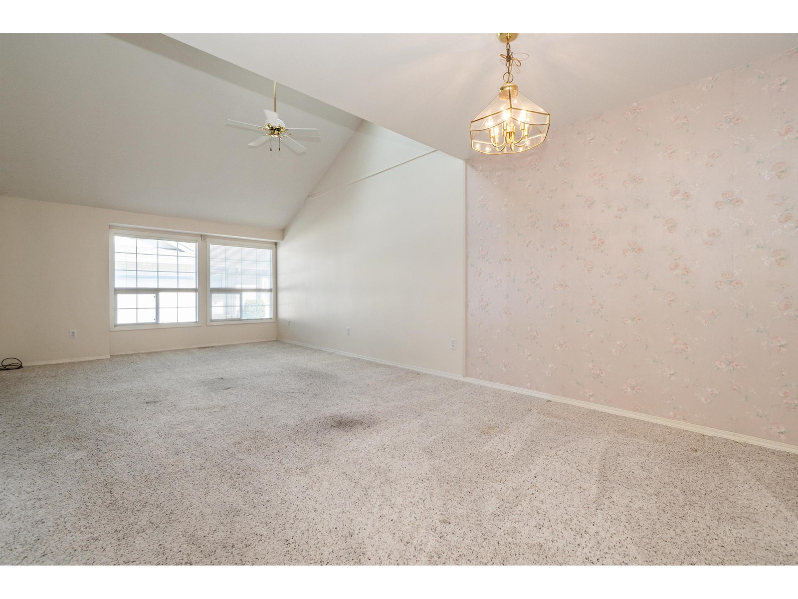 Property at 37 45175 WELLS ROAD image 5