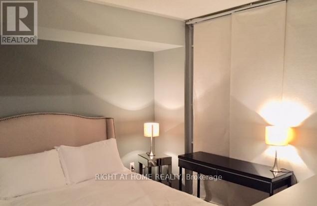 607 - 11 Brunel Court, Toronto, Ontario  M5V 3Y3 - Photo 6 - C12183155