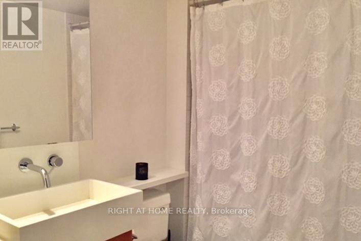 607 - 11 Brunel Court, Toronto, Ontario  M5V 3Y3 - Photo 7 - C12183155