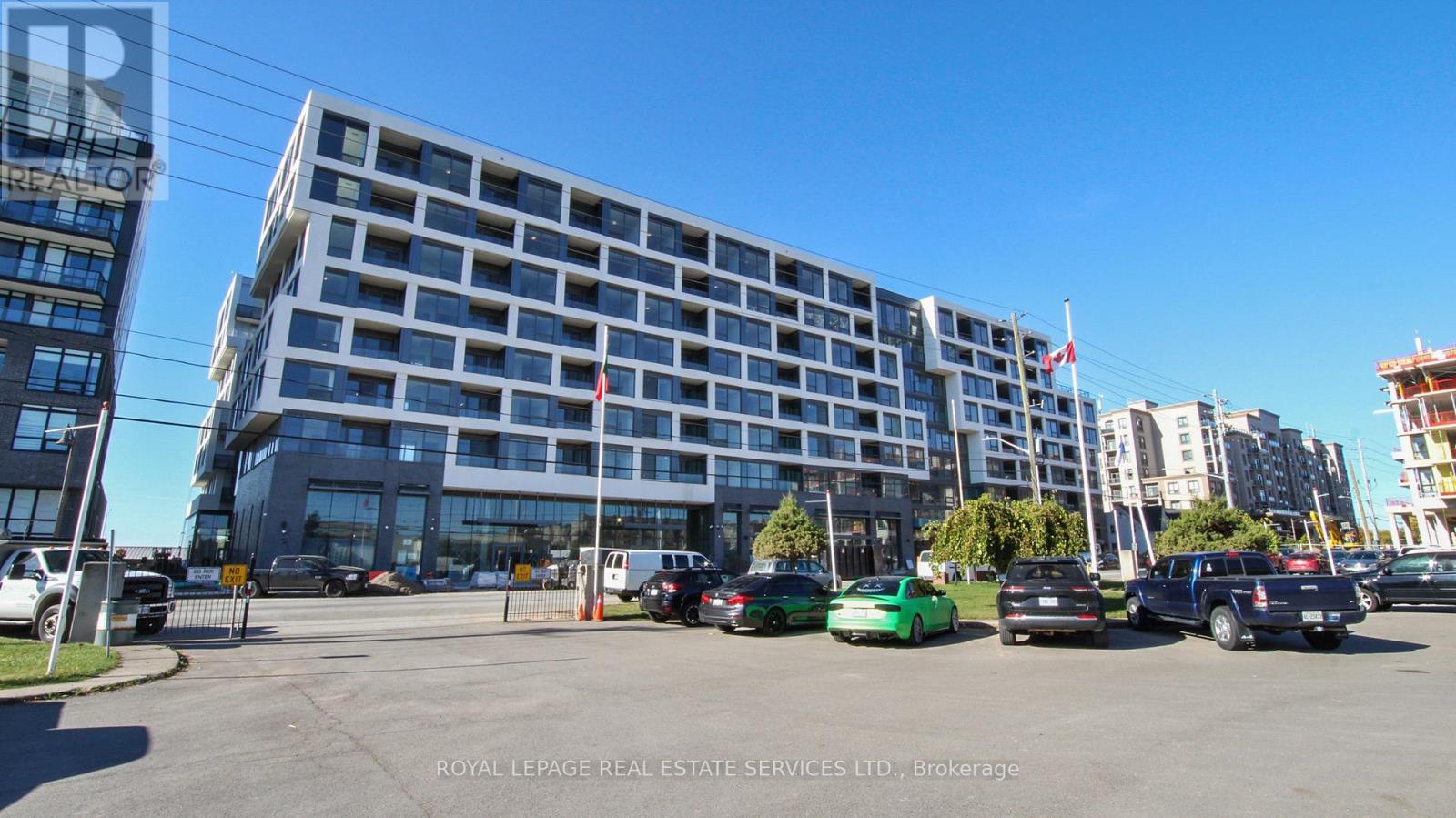 202 - 2450 Old Bronte Road, Oakville, Ontario  L6M 5P6 - Photo 1 - W12160356