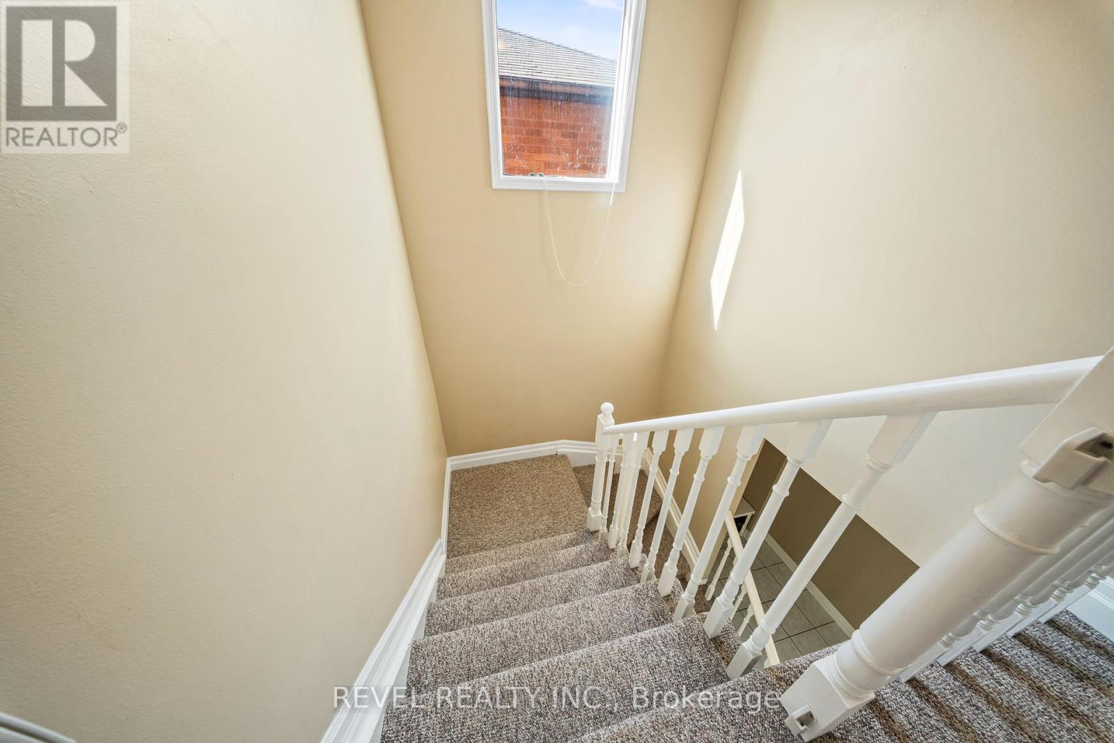 29 Fernbank Place, Whitby, Ontario  L1R 1S9 - Photo 23 - E12180644