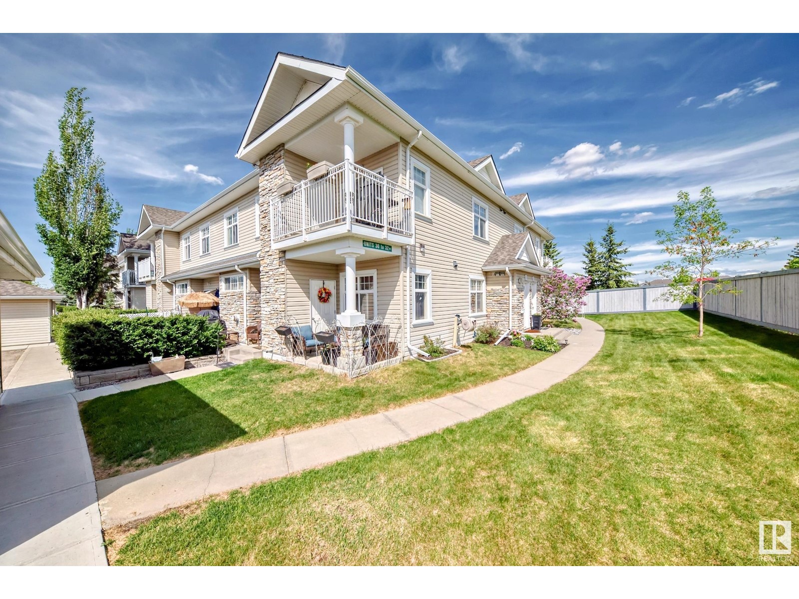 Property at 32 1179 summerside Dr SW image 1
