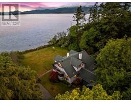 965 Balmoral Rd Comox Peninsula, Comox, Ca